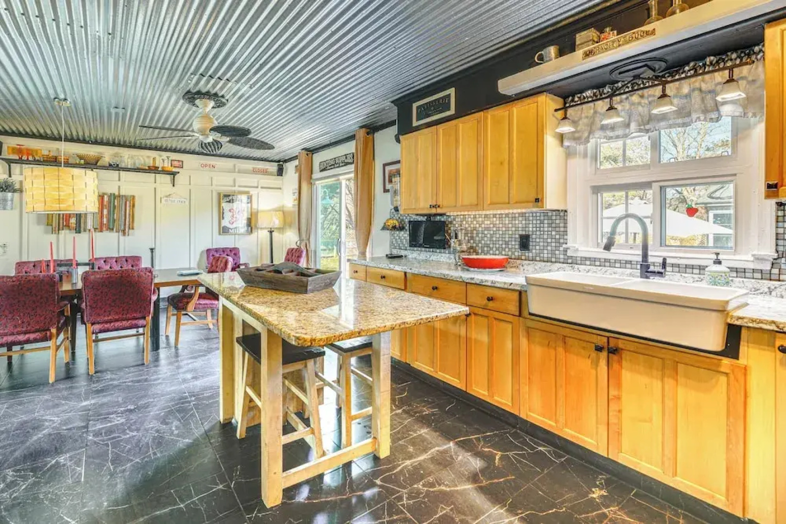 Family Home w/ Private Pool & Hot Tub in Lewes