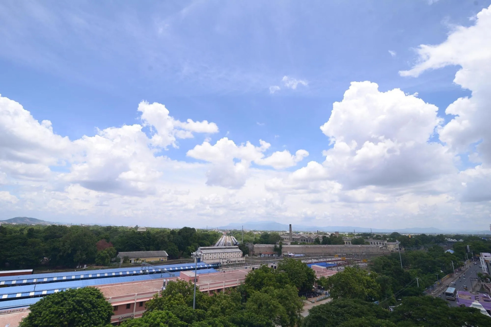 OYO 1929 Hotel Royal Court