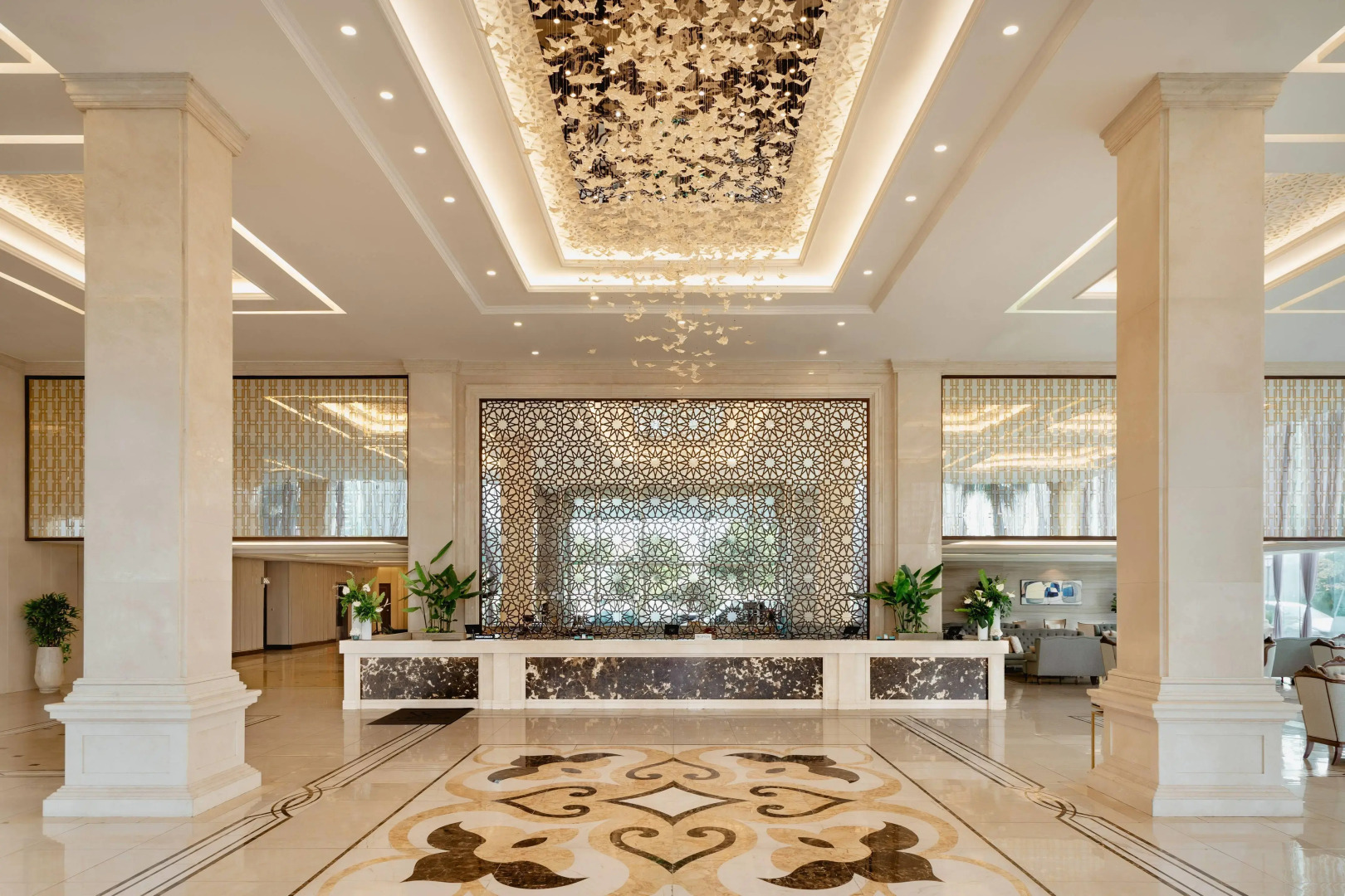 Melia Vinpearl Danang Riverfront