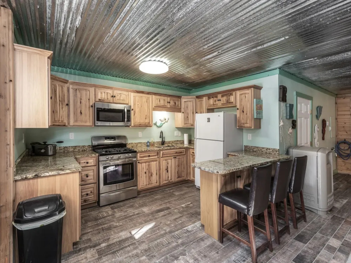 Eagle Creek Complex by Vtrips