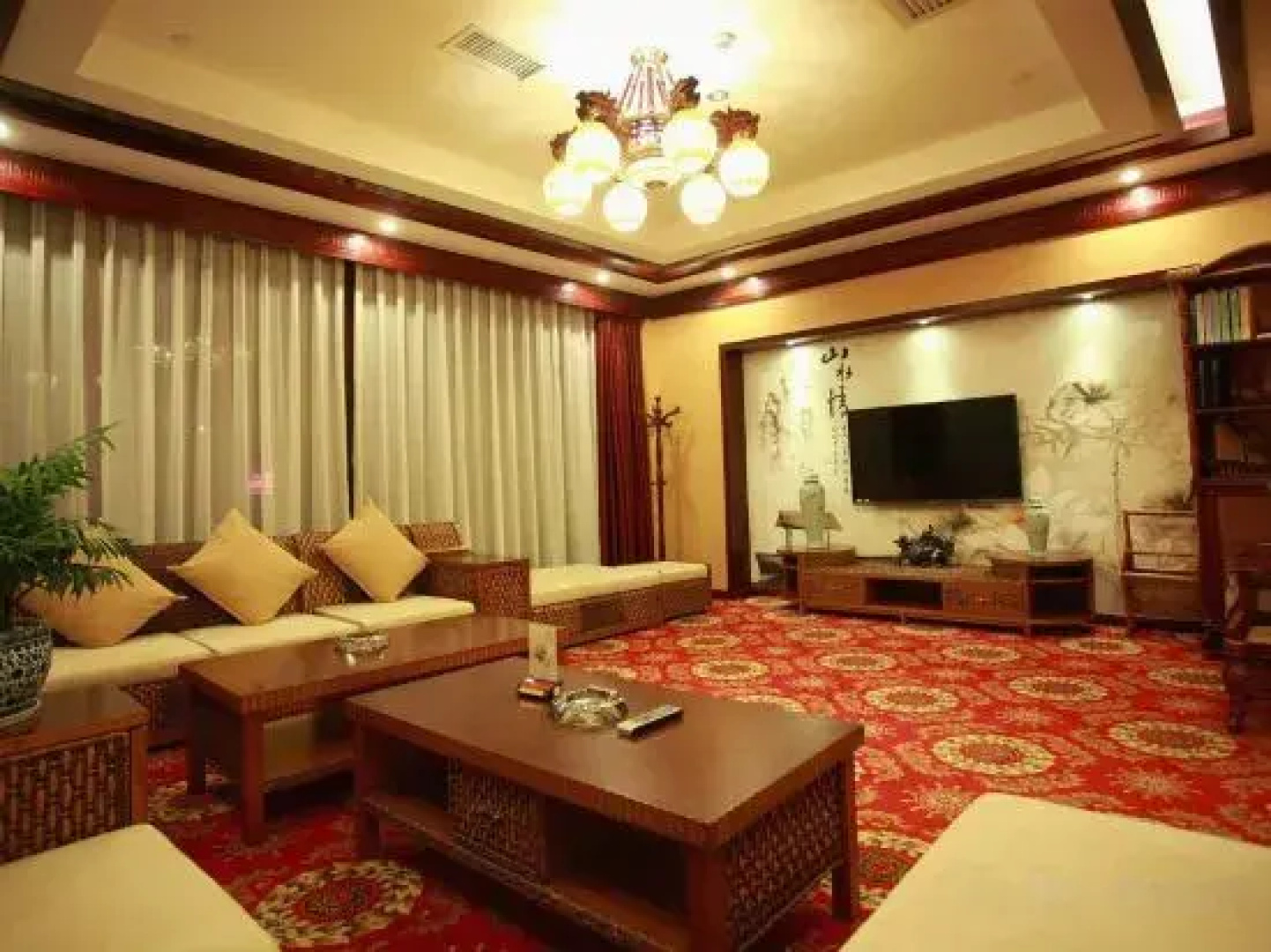 Jiangshan Hotel