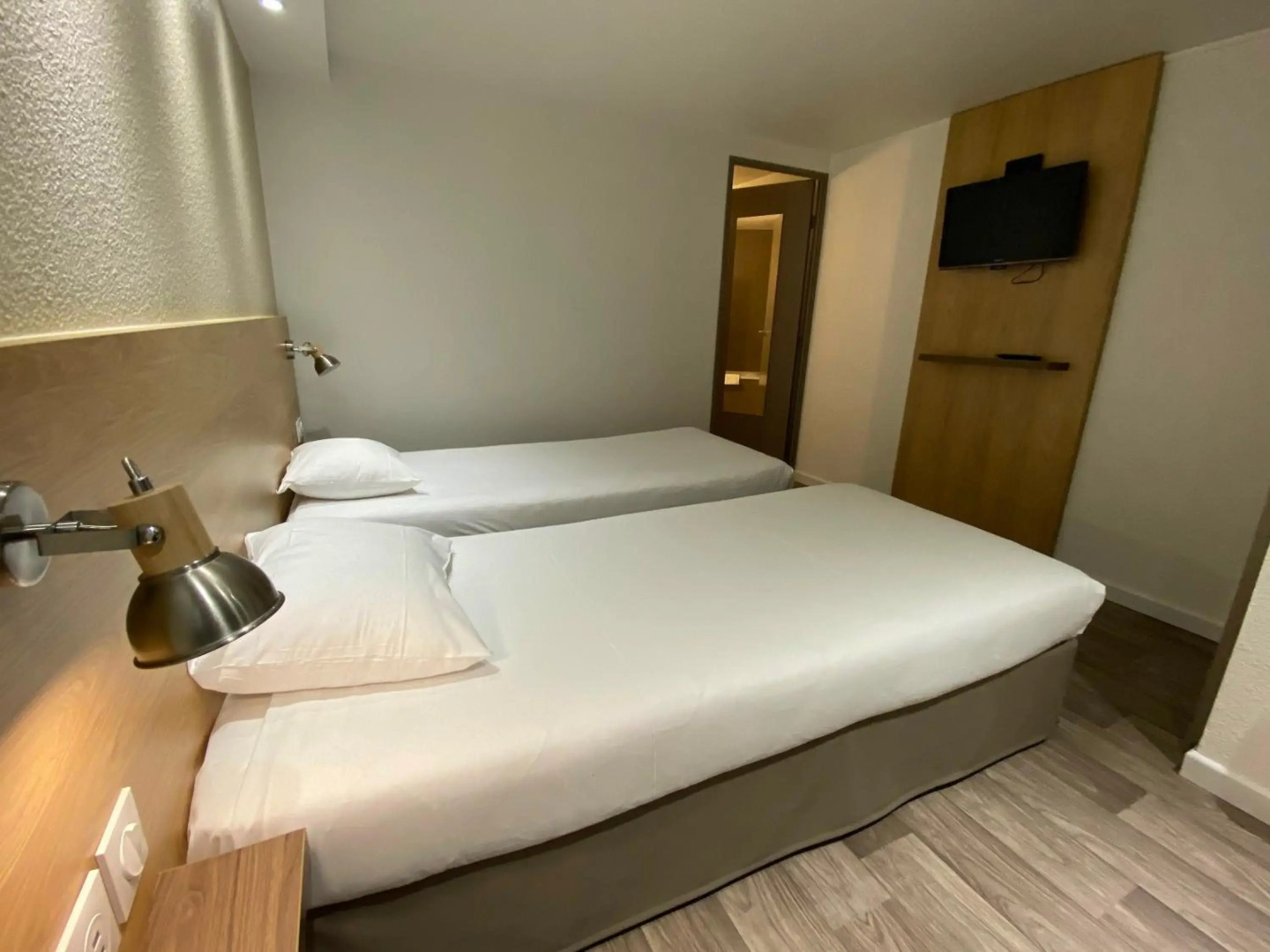 Kyriad Fontenay Tresigny