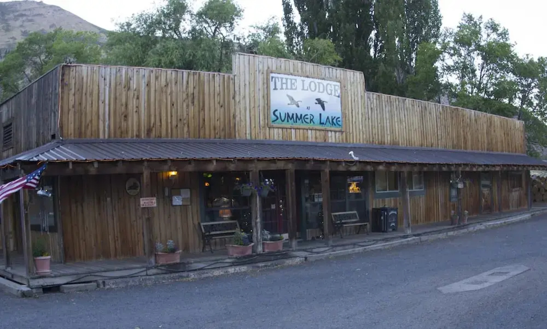 The Lodge at Summer Lake