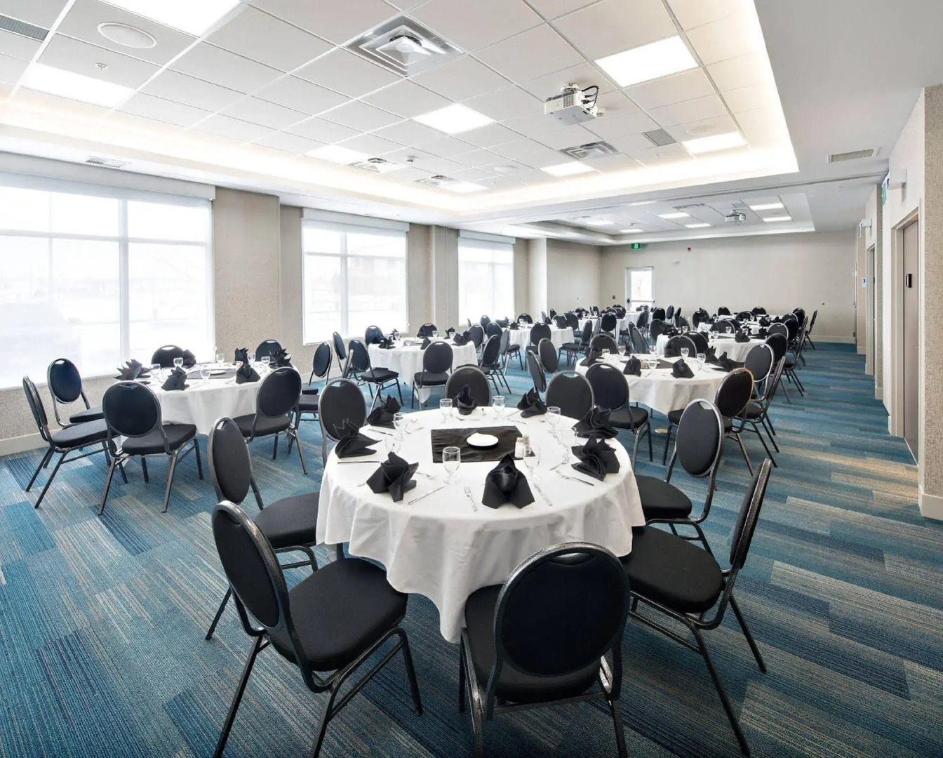 Holiday Inn Express Red Deer North by IHG