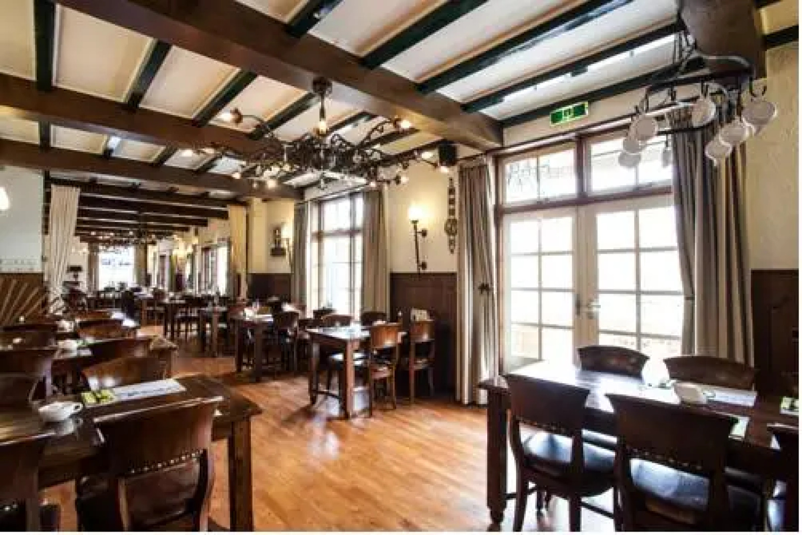 Strandhotel Dennenbos