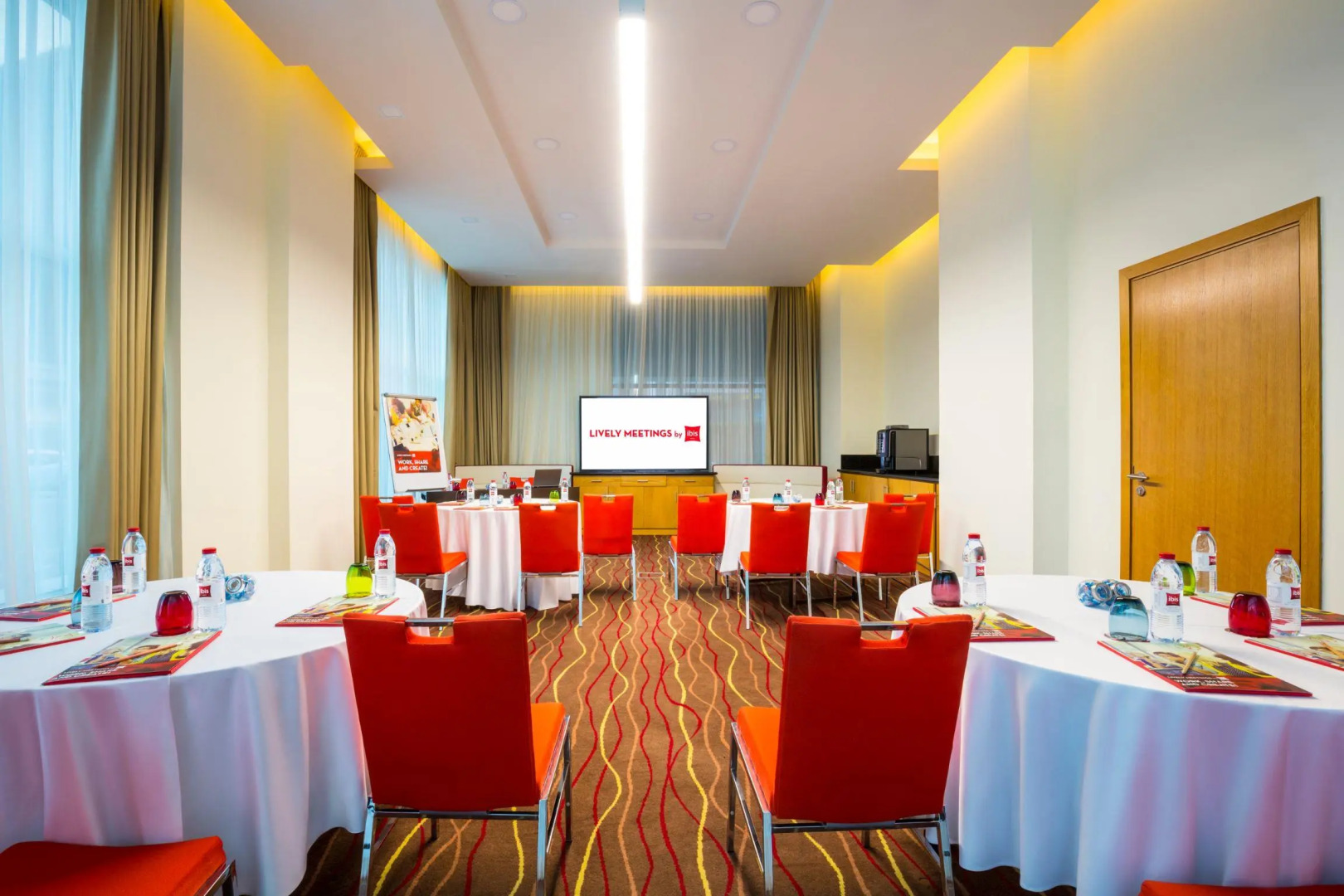 Отель Ibis Mall Avenue Dubai