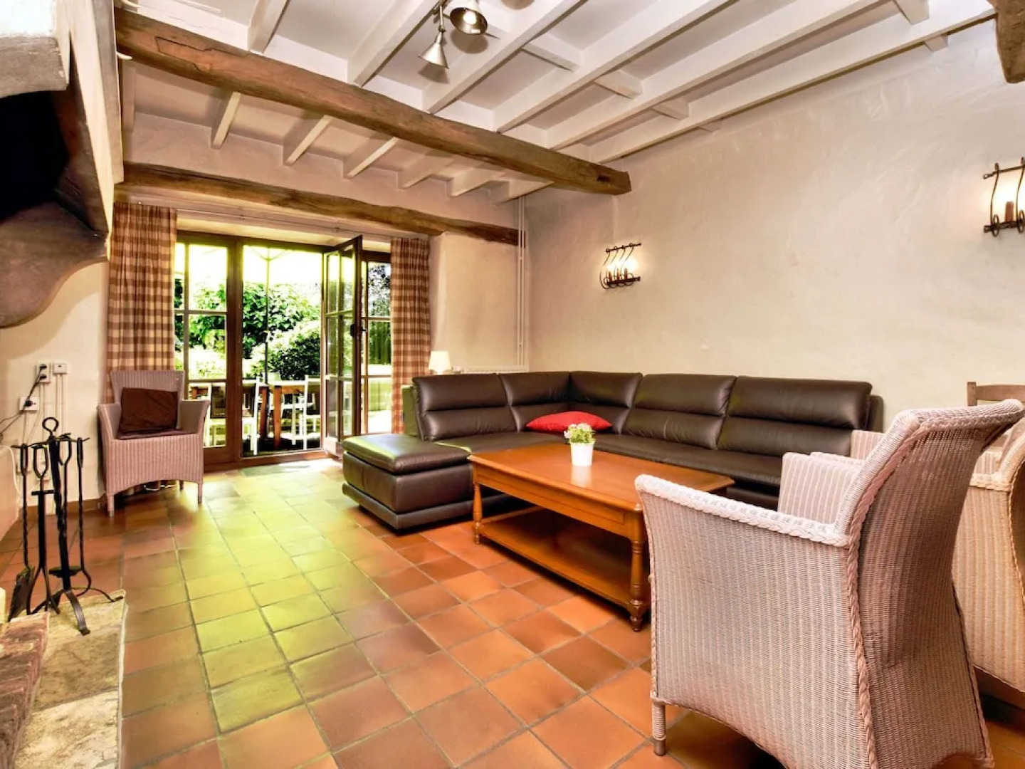 Premium Cottage in Petites Tailles With Terrace