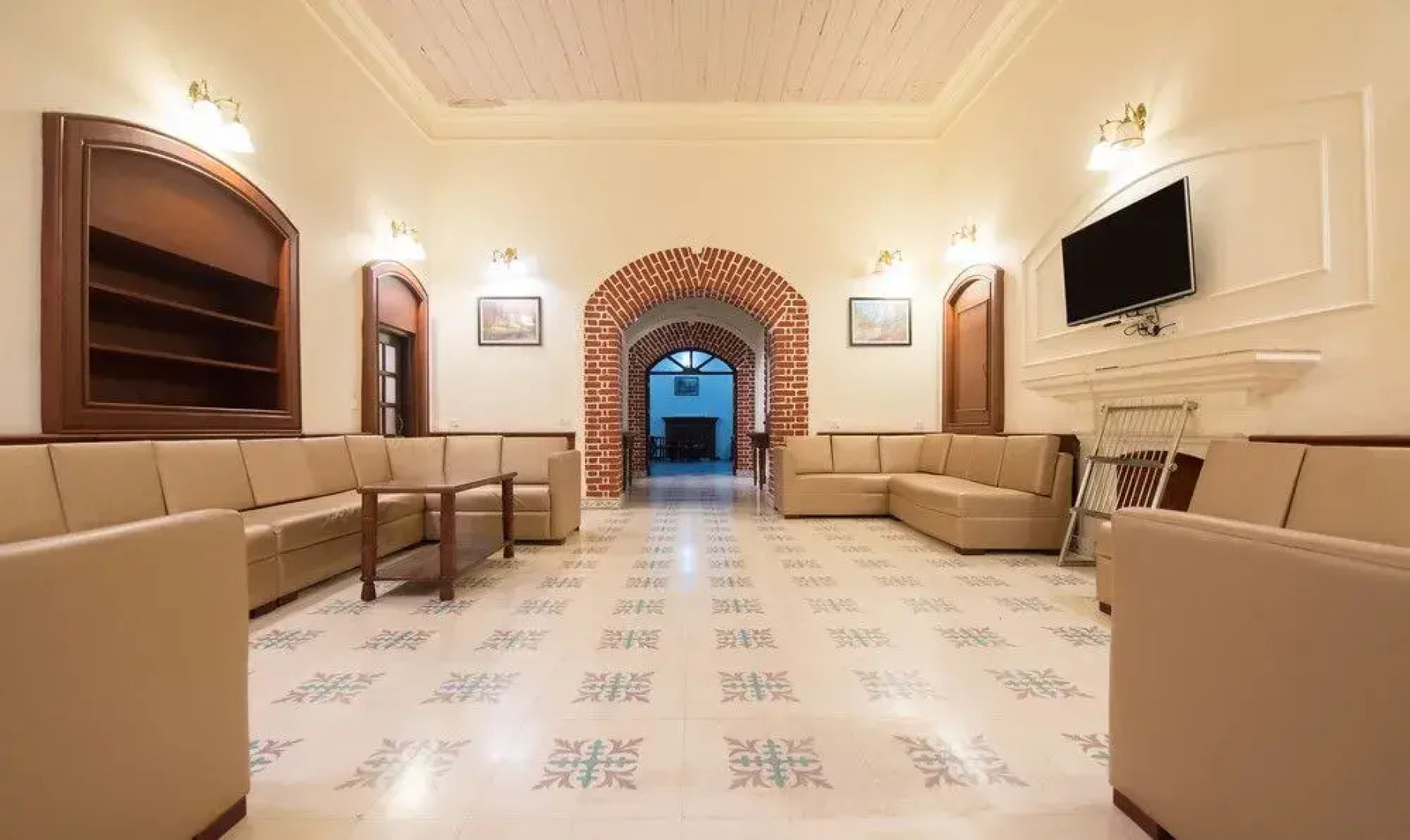 Treebo Trend Royal Mansion