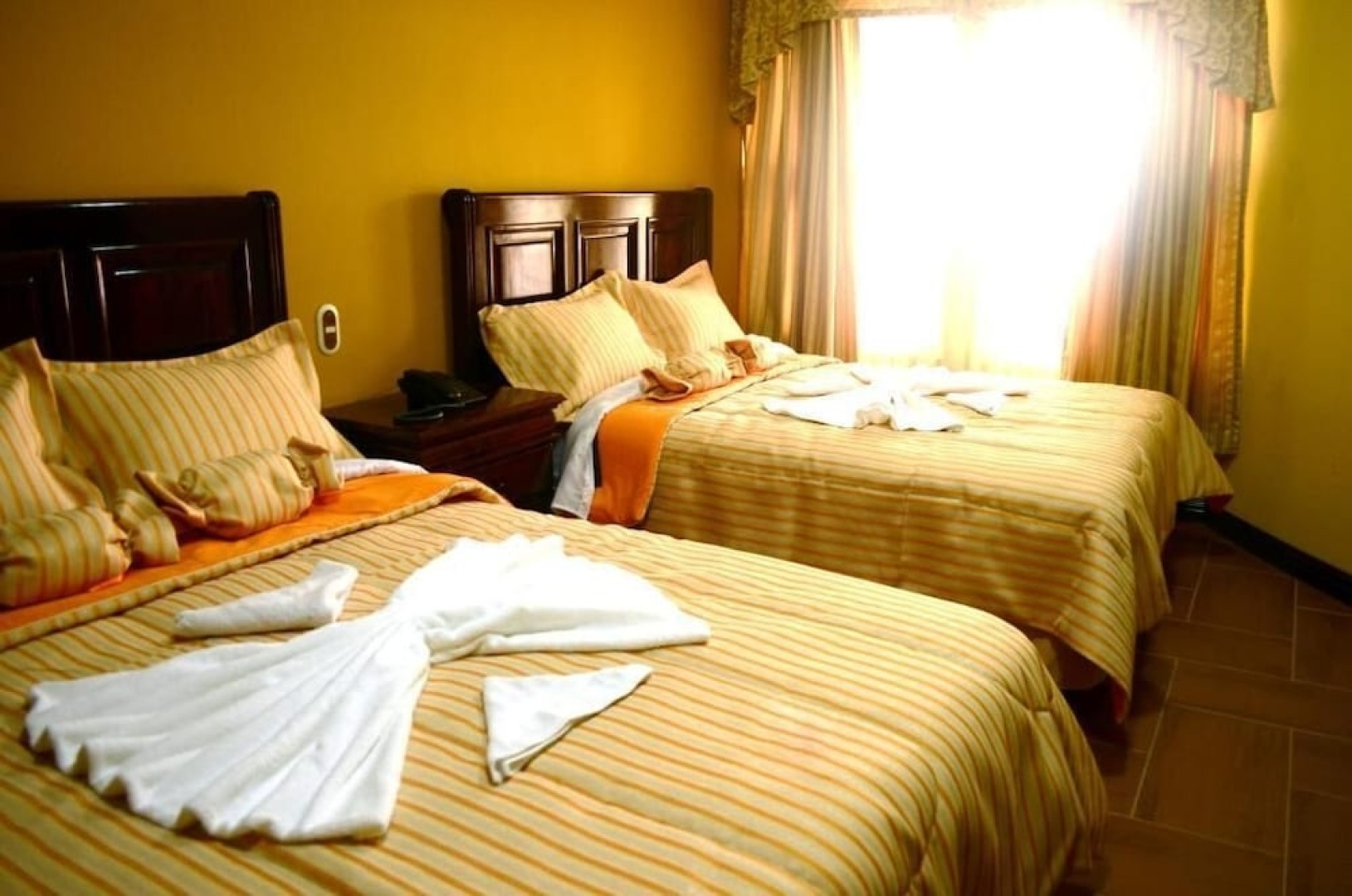 Hotel Imperio Inn