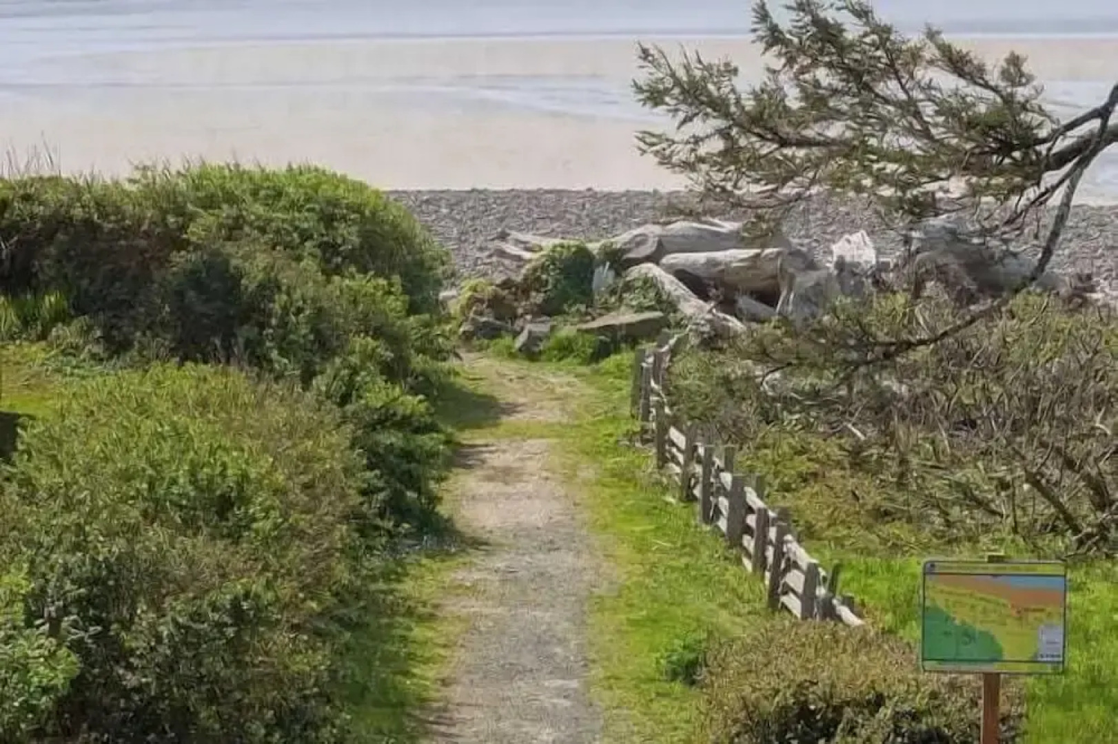 The Castle Rock Estate by Avantstay Steps From Arch Cape Beach w/ Hot Tub & Sauna