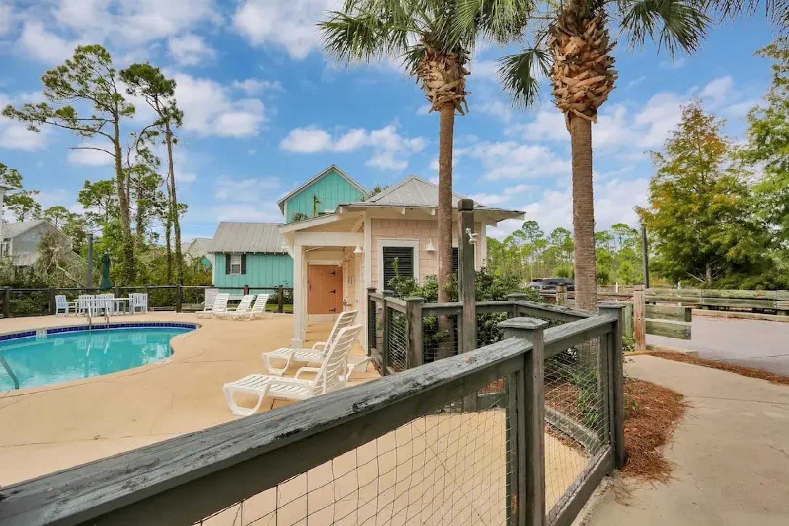 Barefoot Cottage D133 - Beachy Keen