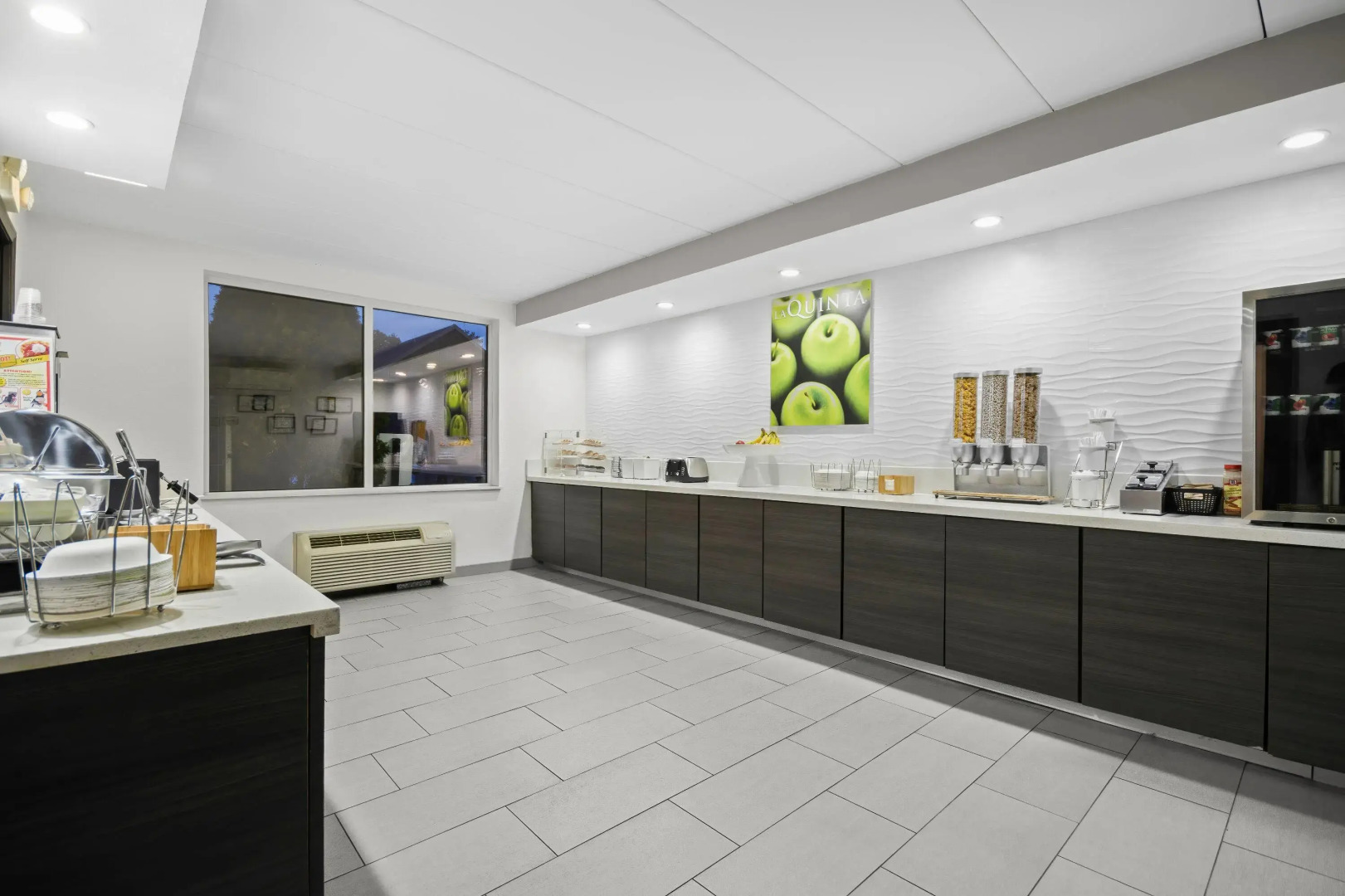 La Quinta Inn & Suites by Wyndham Sturbridge