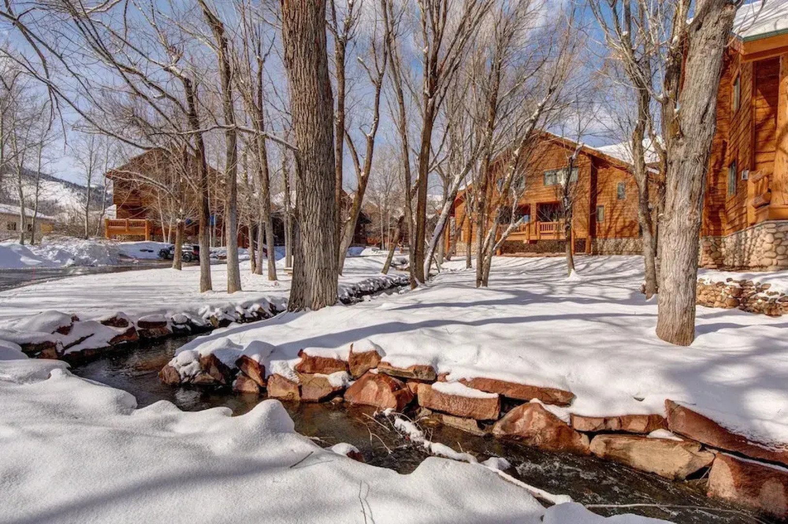 Timber Wolf Lodge 10d 2 Bedroom Condo by RedAwning