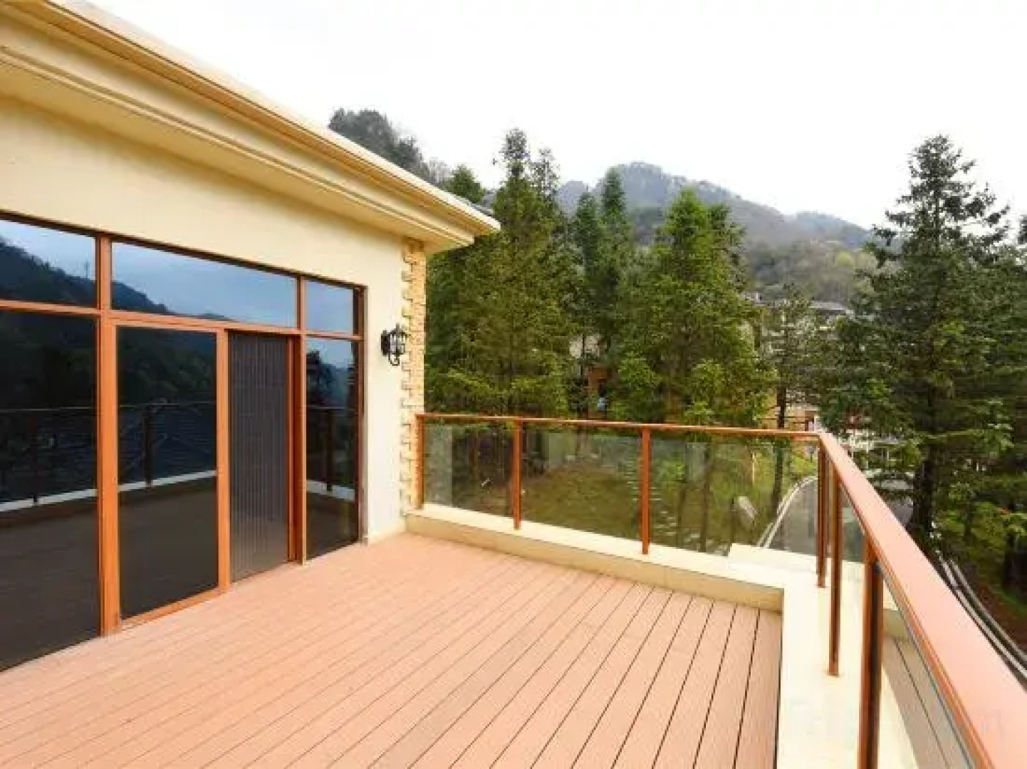 Tiantangzhai Holiday Hotel