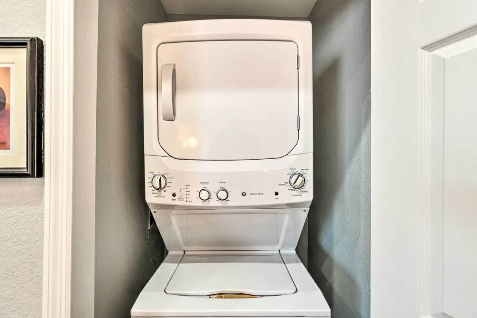 Punta Gorda Home w/ Lanai < 2 Mi to Downtown!