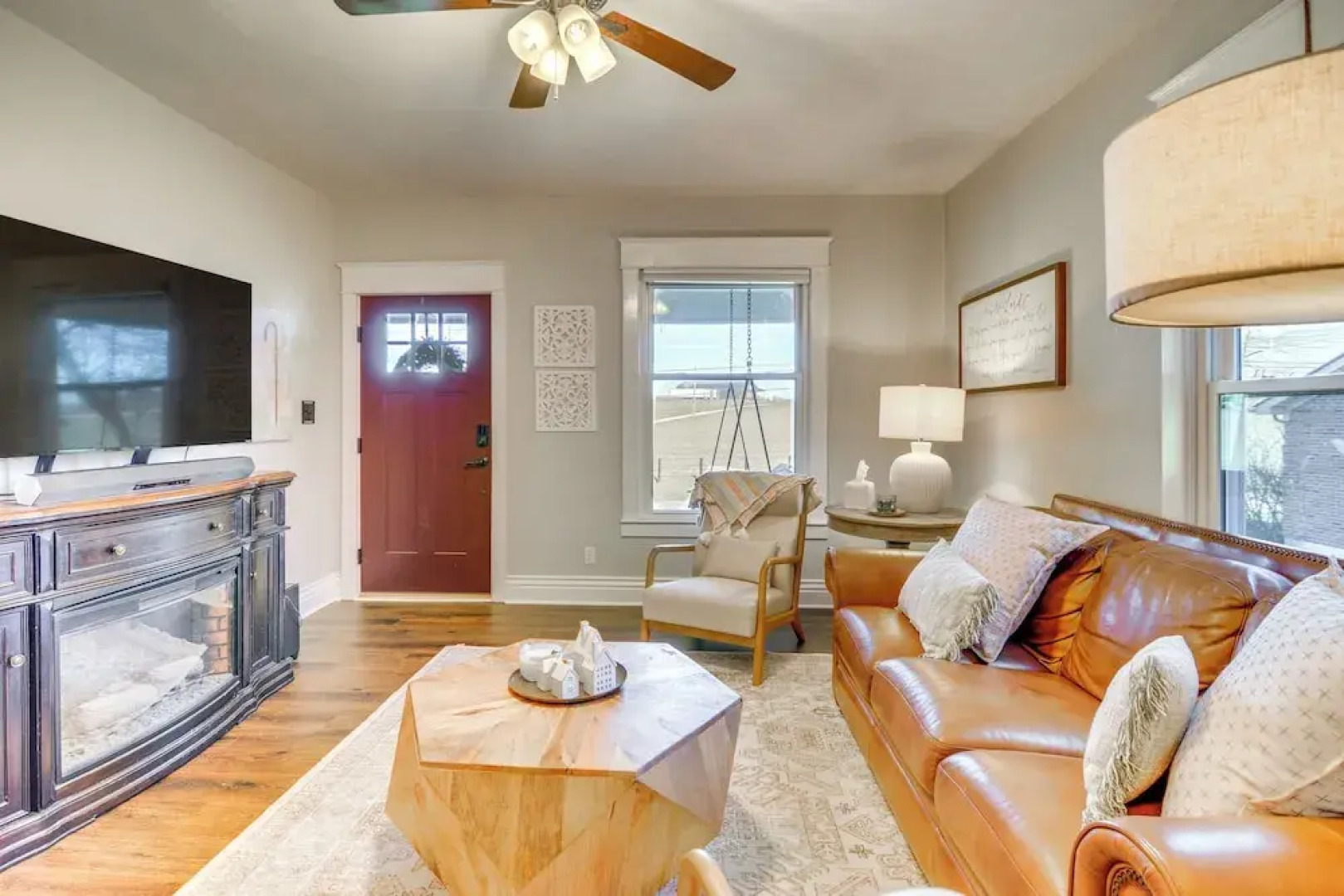 15 Mi to Dtwn Lexington: Serene Wilmore Home!