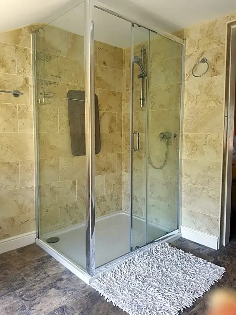 Riverside Guest House