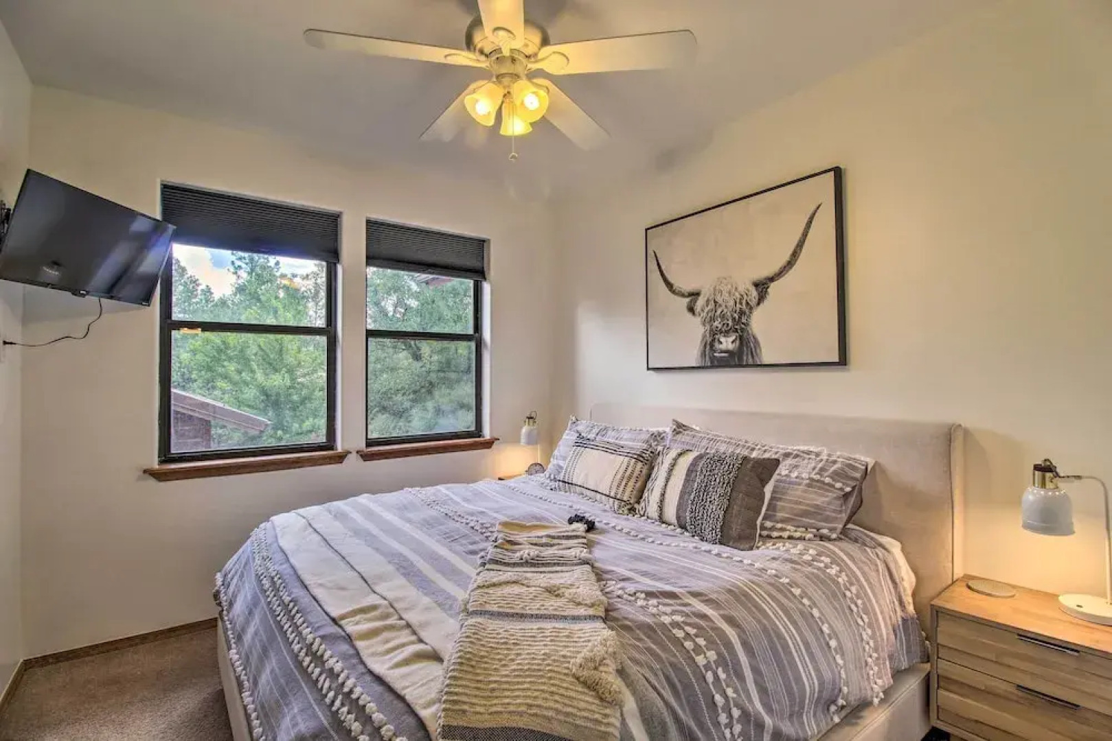 Show Low 'a-to-z Cabin' With Deck & Gas Grill!