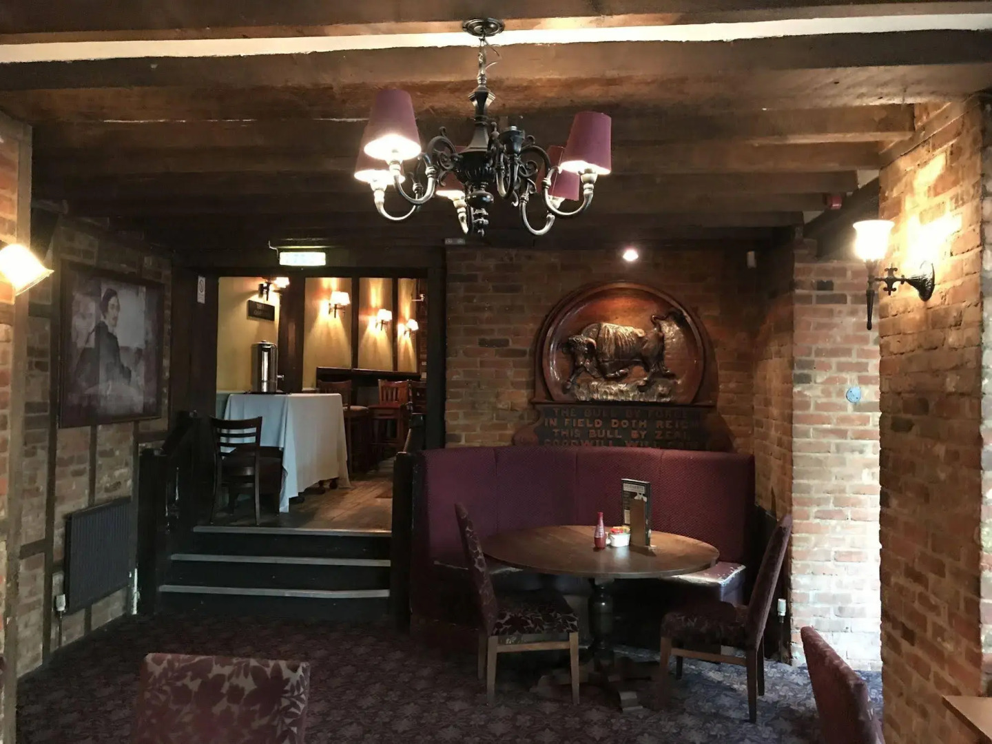 The Royal Victoria & Bull Hotel