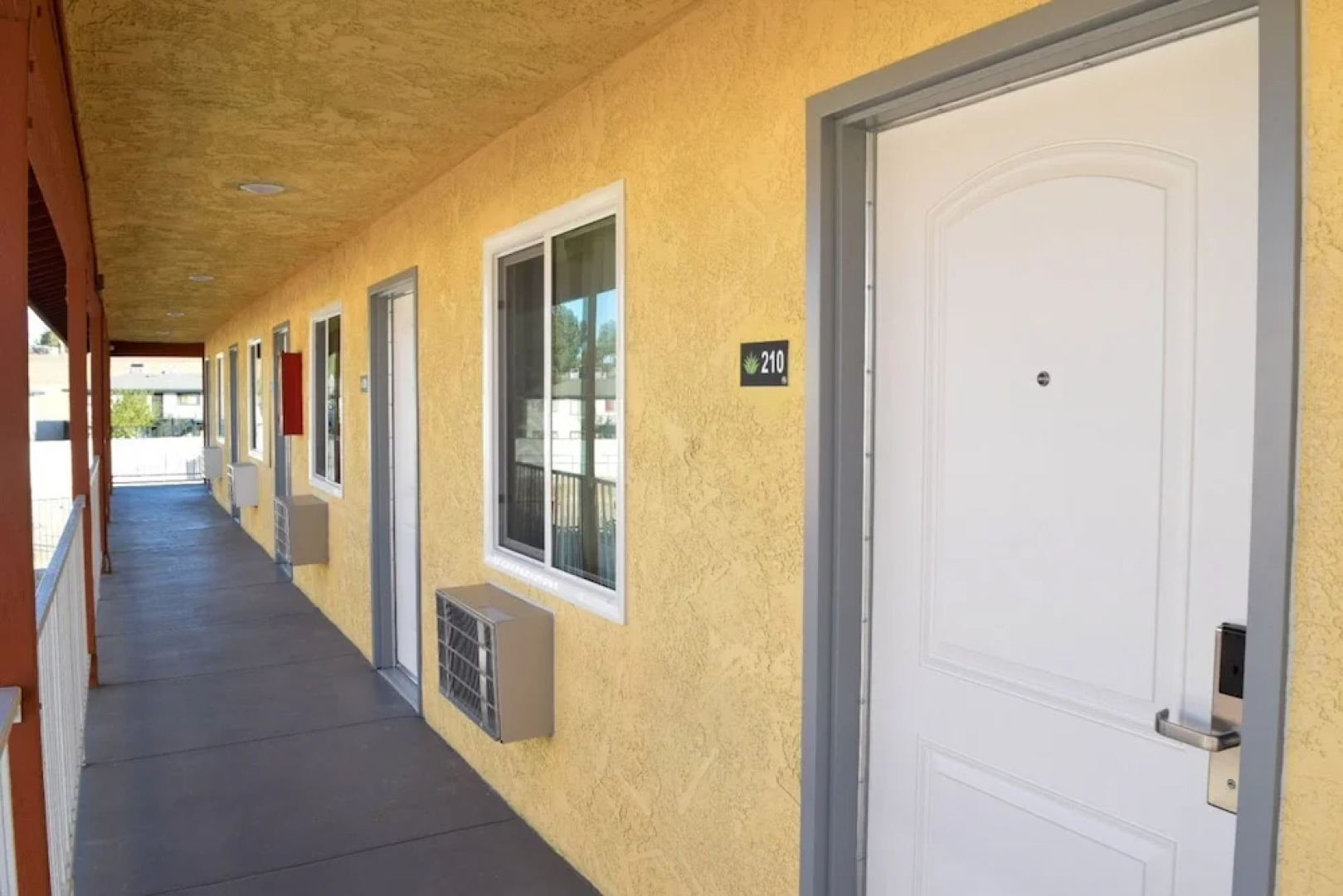 Mojave Village Motel