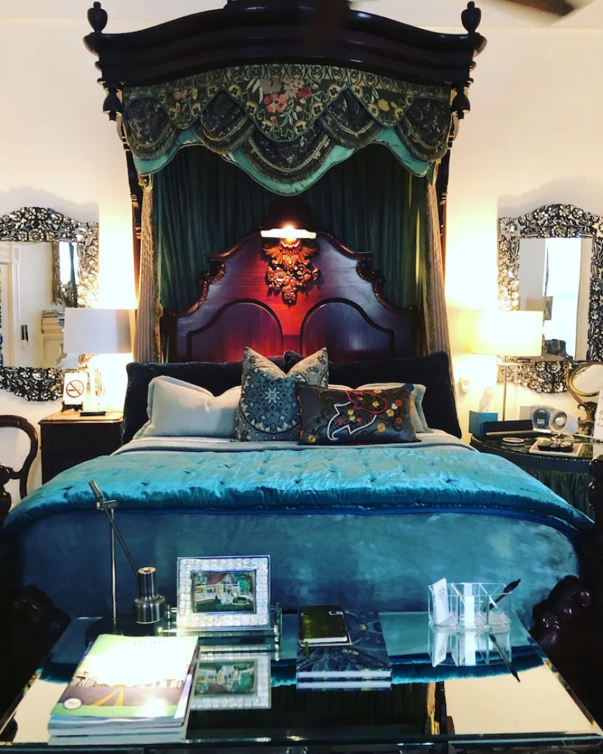 John Thomas Bed and Bath