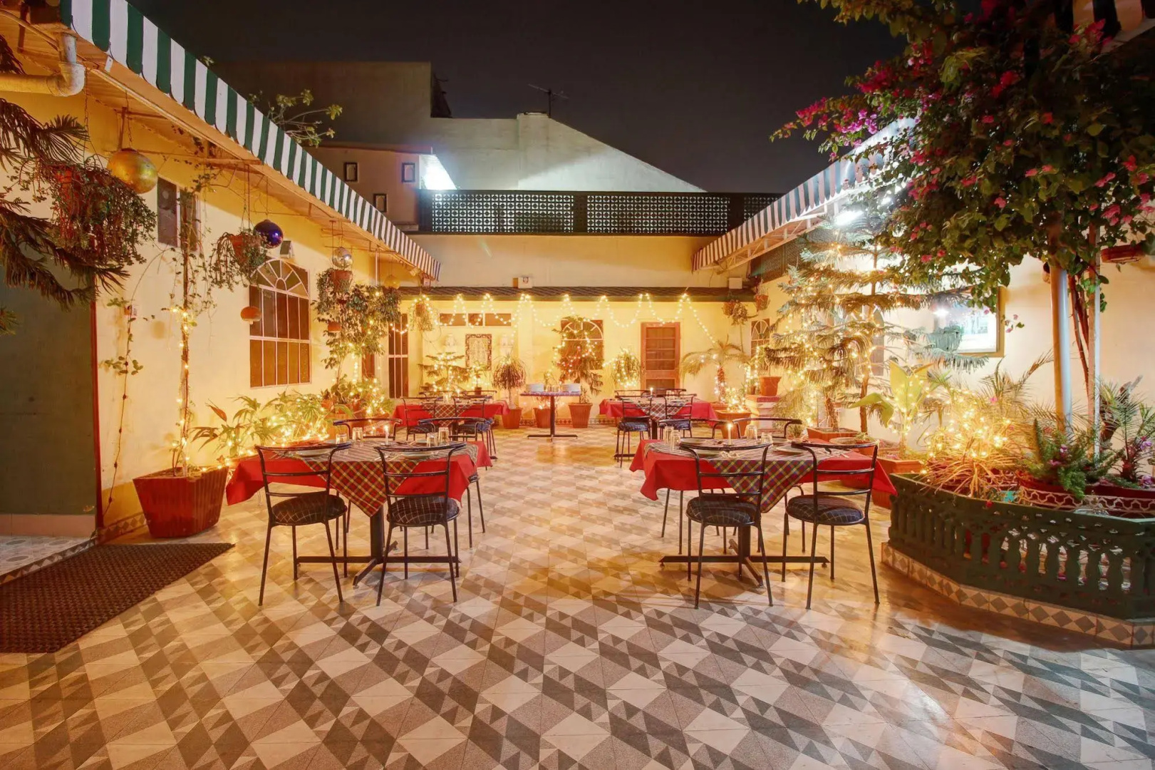 Hotel Jaisingh Palace