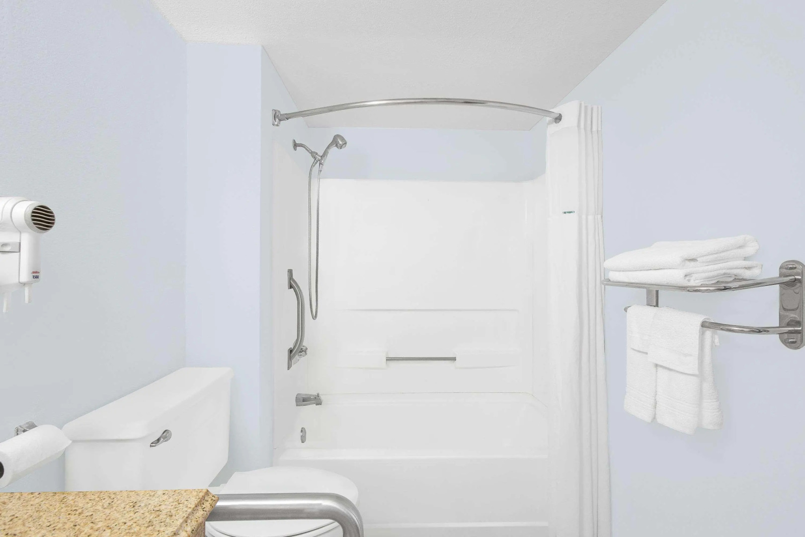 Days Inn by Wyndham Benton