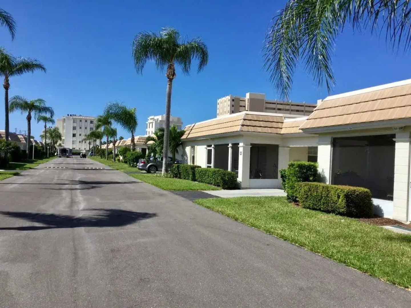 Island House Beach Resort