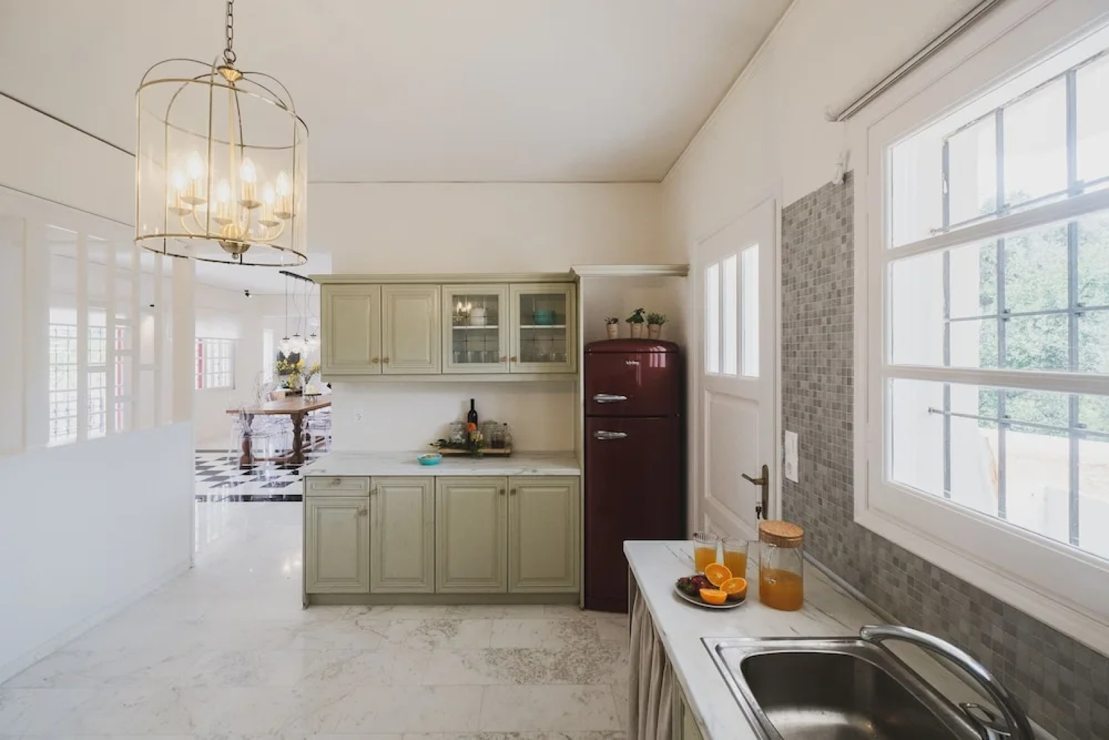 Mid-Century Modern Villa Vintage Charm