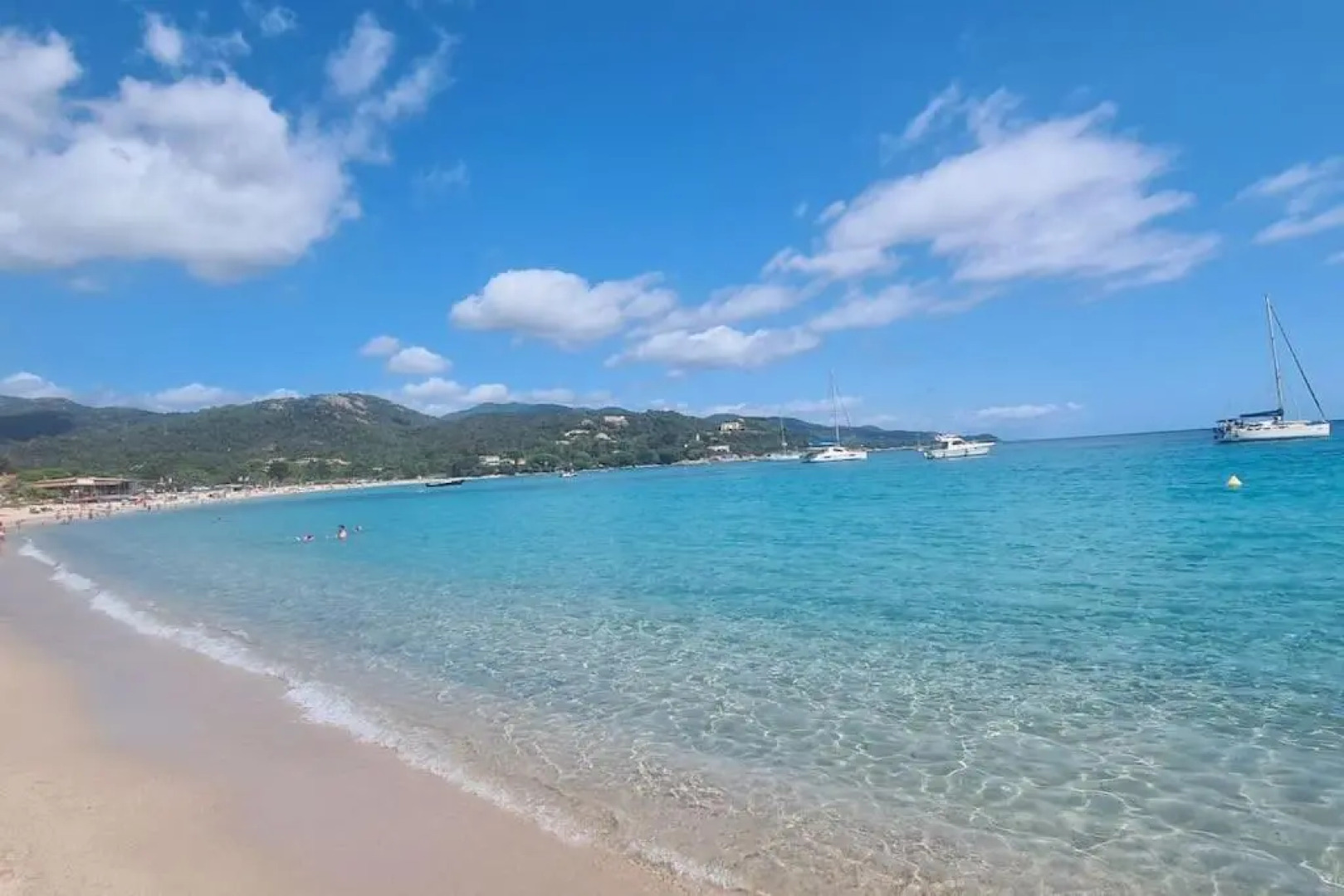 Villa 4 chambres piscine privée à 400m de la plage dans une résidence neuve