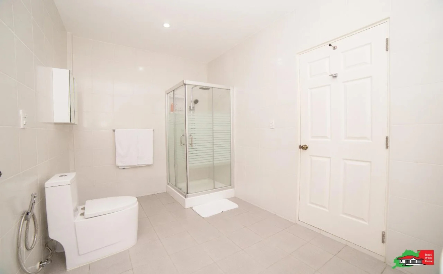 Bohol White House Bed & Breakfast