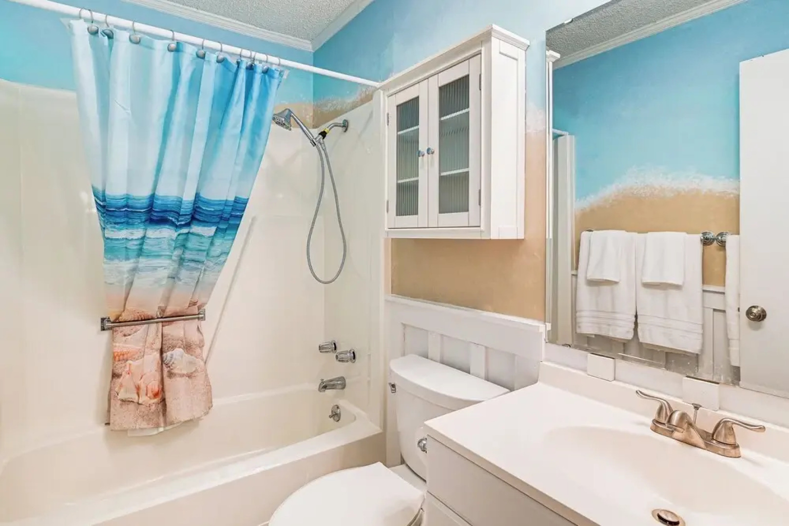 Waterfront Gem w/ Balcony in Garden City