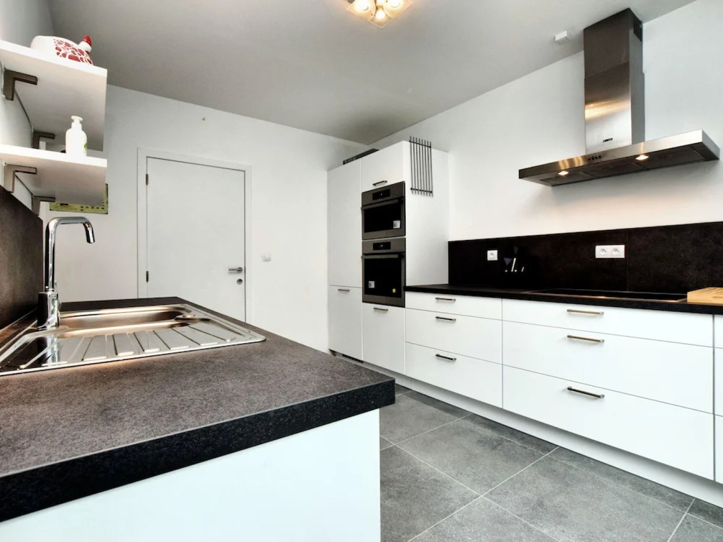 Luxurious Holiday Home in Beauraing with Sauna