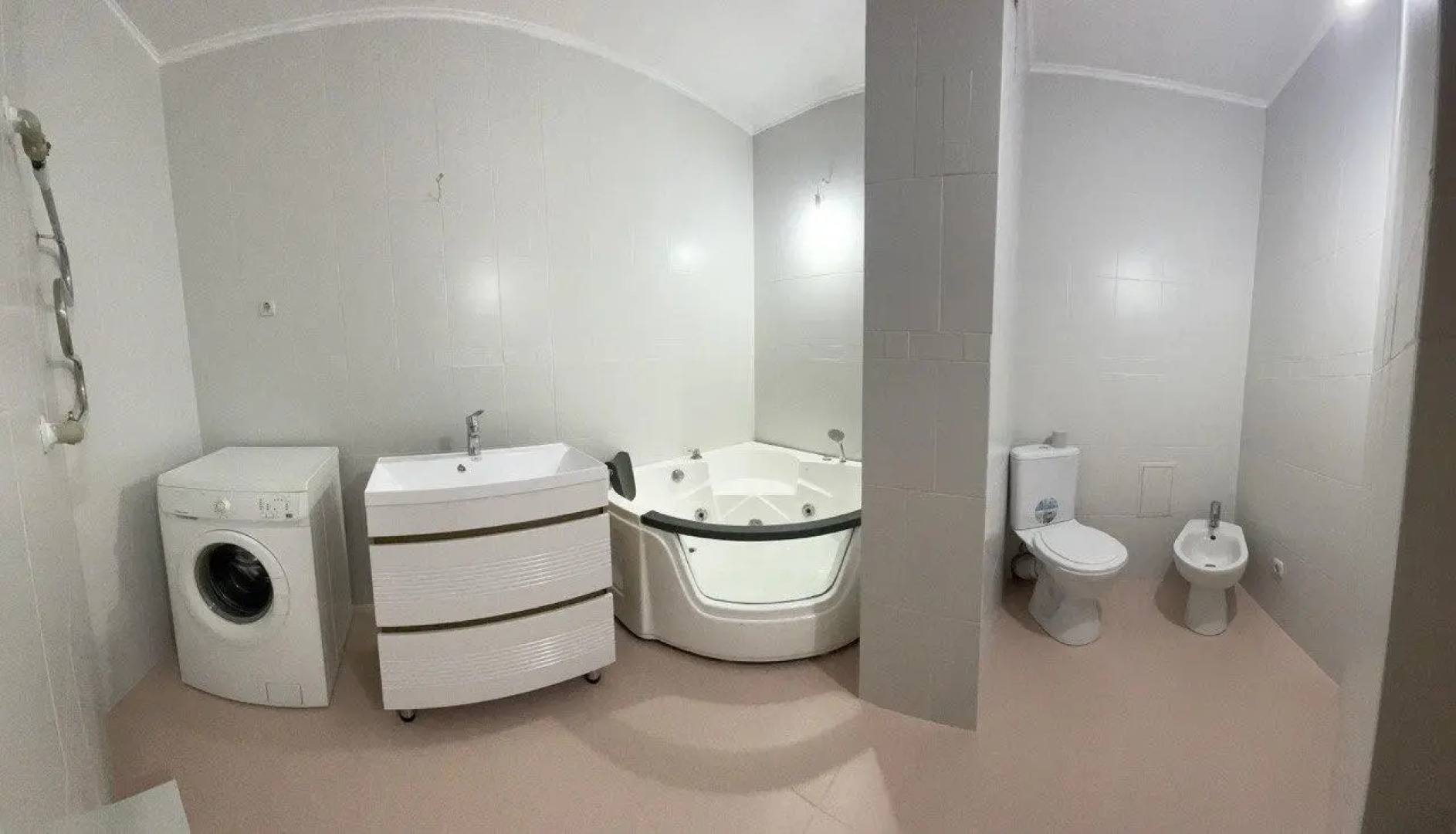 Апартаменты на проспекте Исатая Тайманова 58