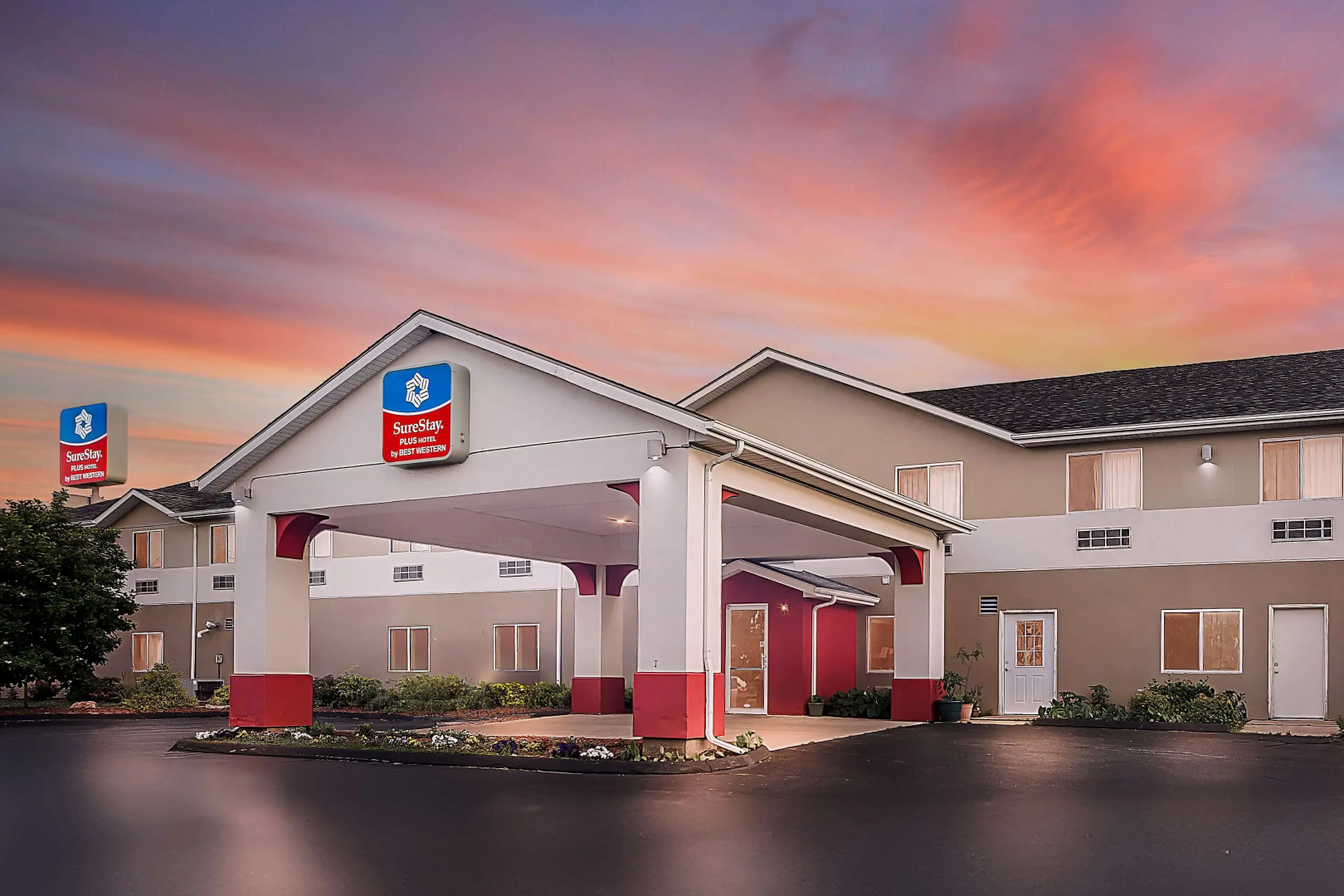 SureStay Plus Hotel by Best Western Bettendorf