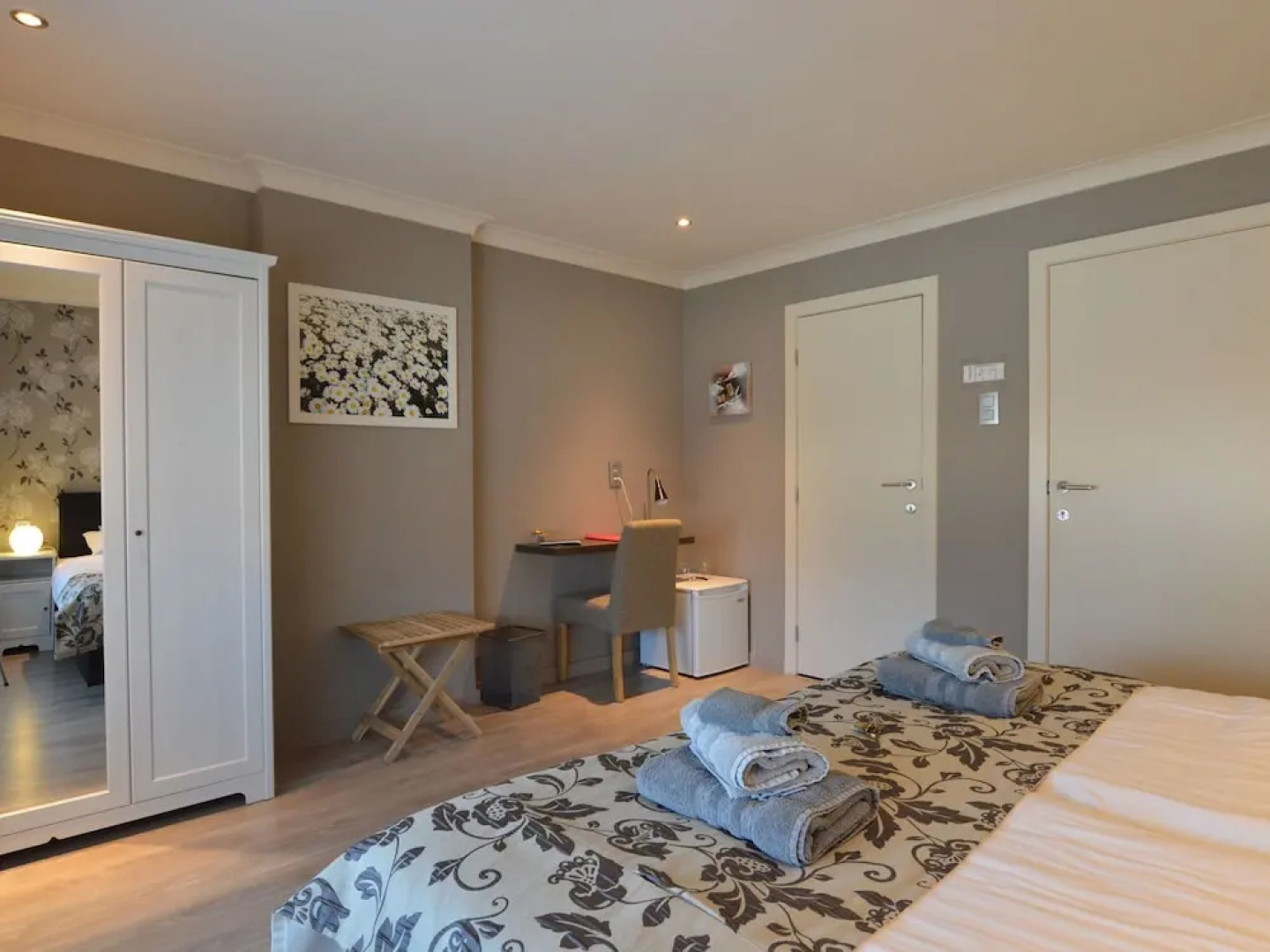 Lavish Villa in Tienen With Terrace & Garden