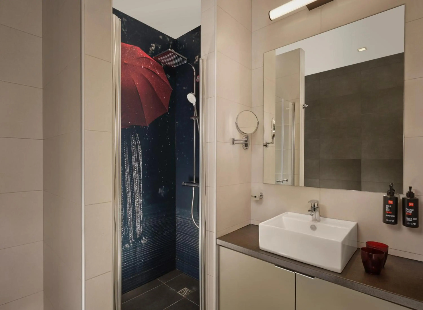 Отель Radisson RED Belgrade