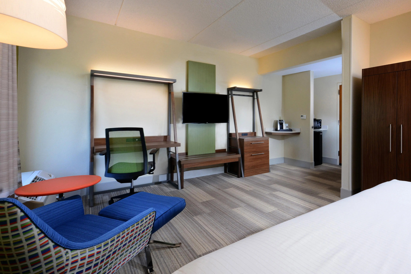 Holiday Inn Express & Suites Raleigh Durham Airport at RTP by IHG