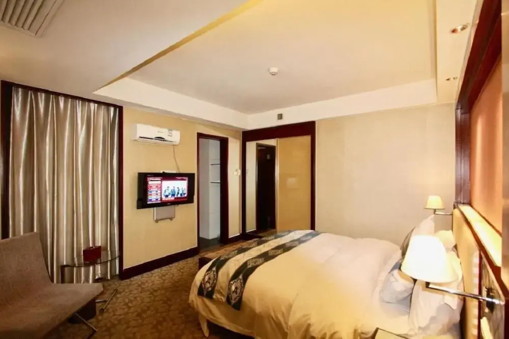 Jiaxing Leeden Hotel