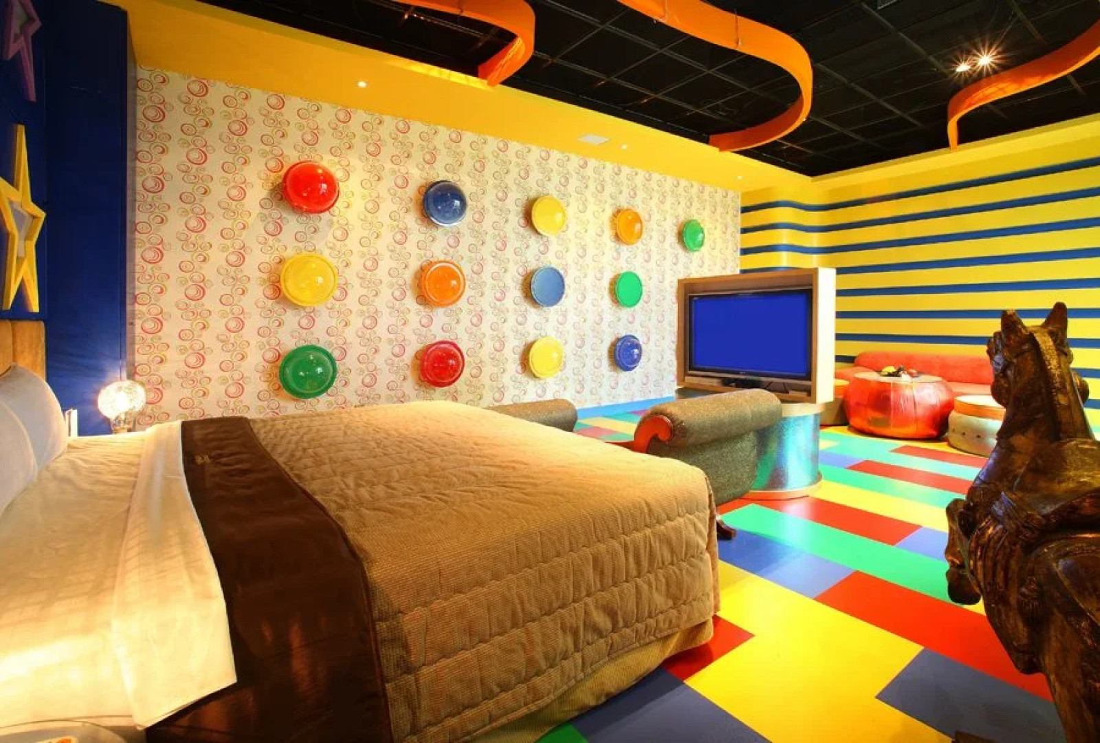 8th Platform Motel