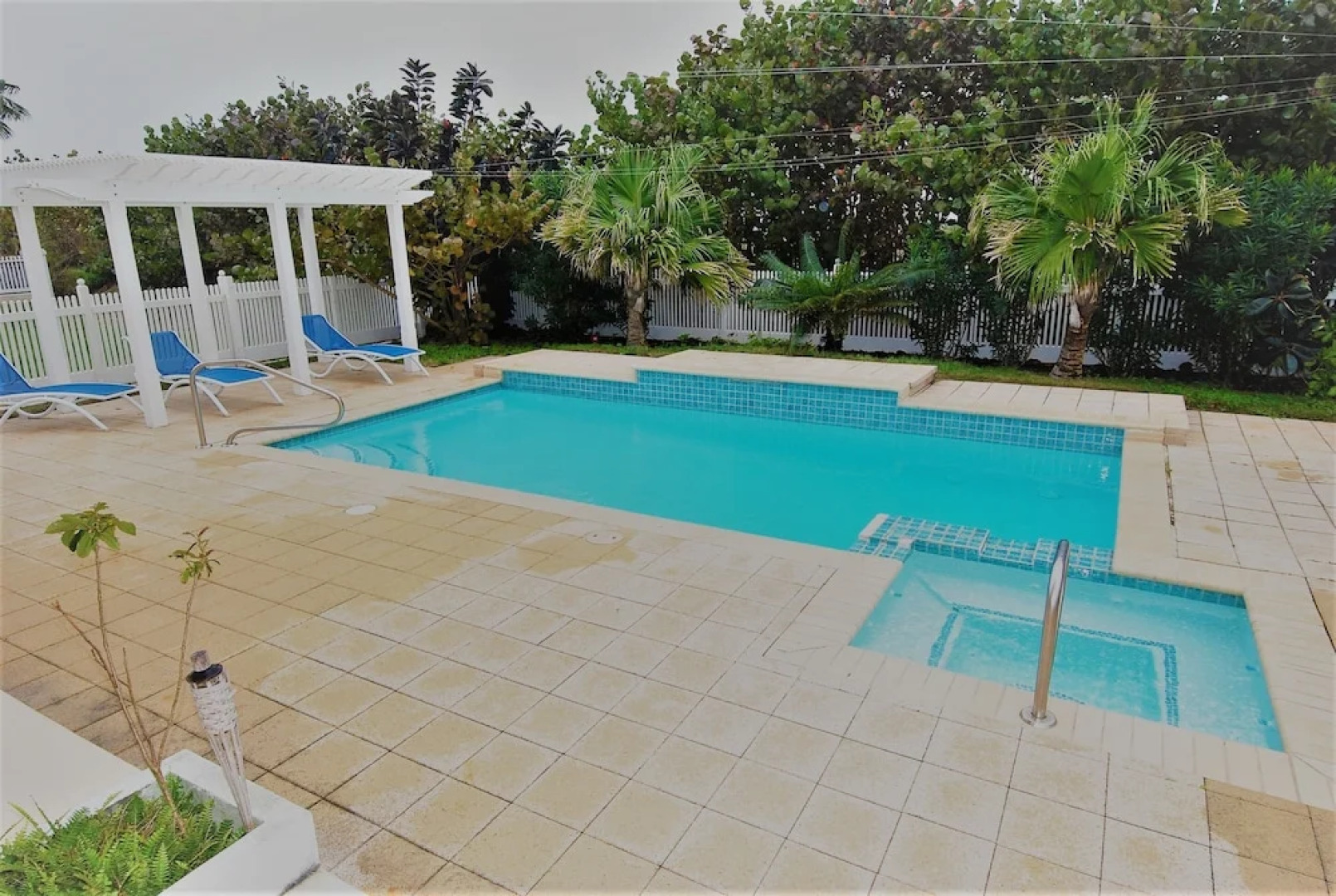 Brisa Del Mar House 3 Bedrooms 4.5 Bathrooms Home