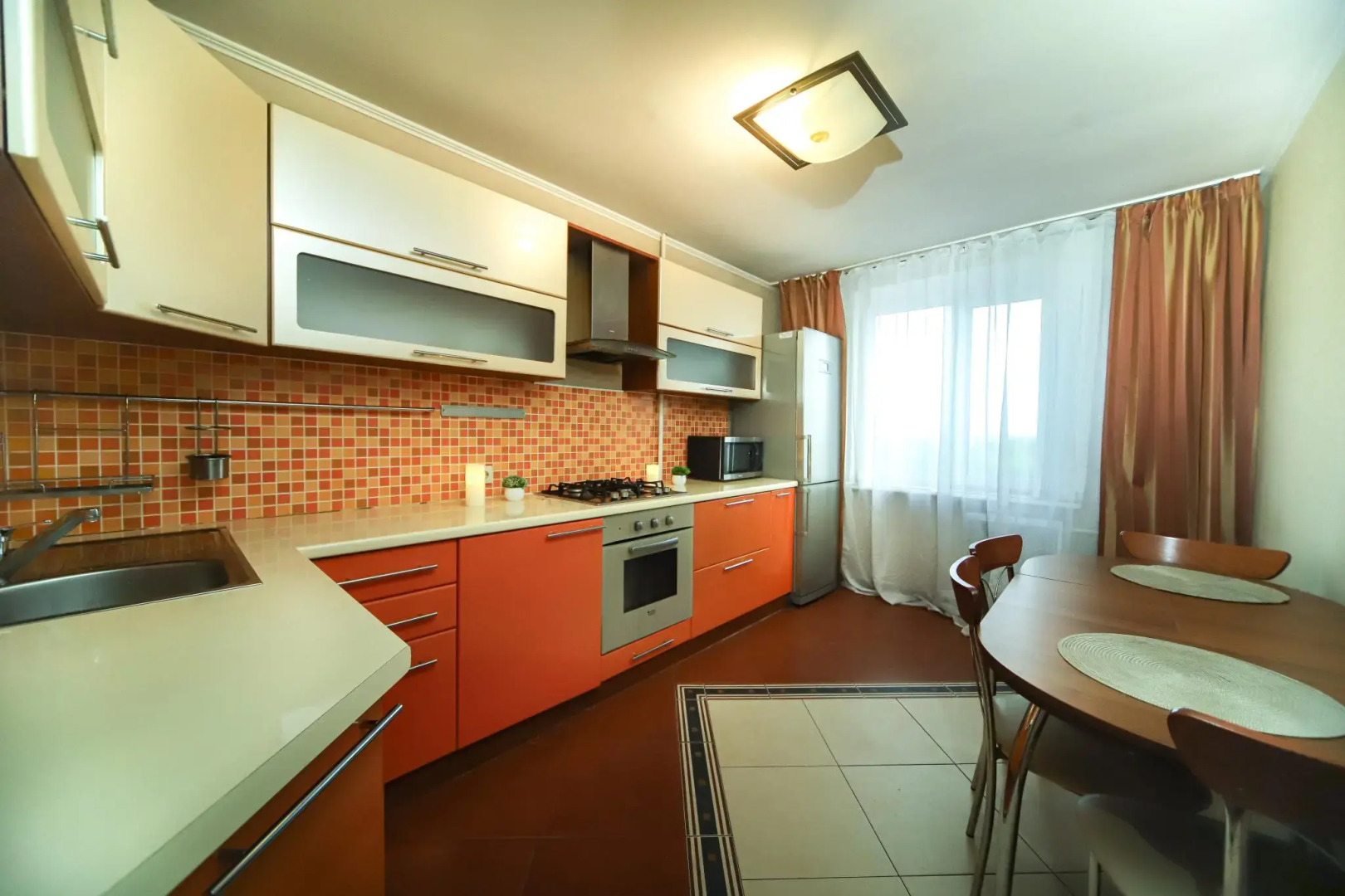 Апартаменты на улице Луначарского 1