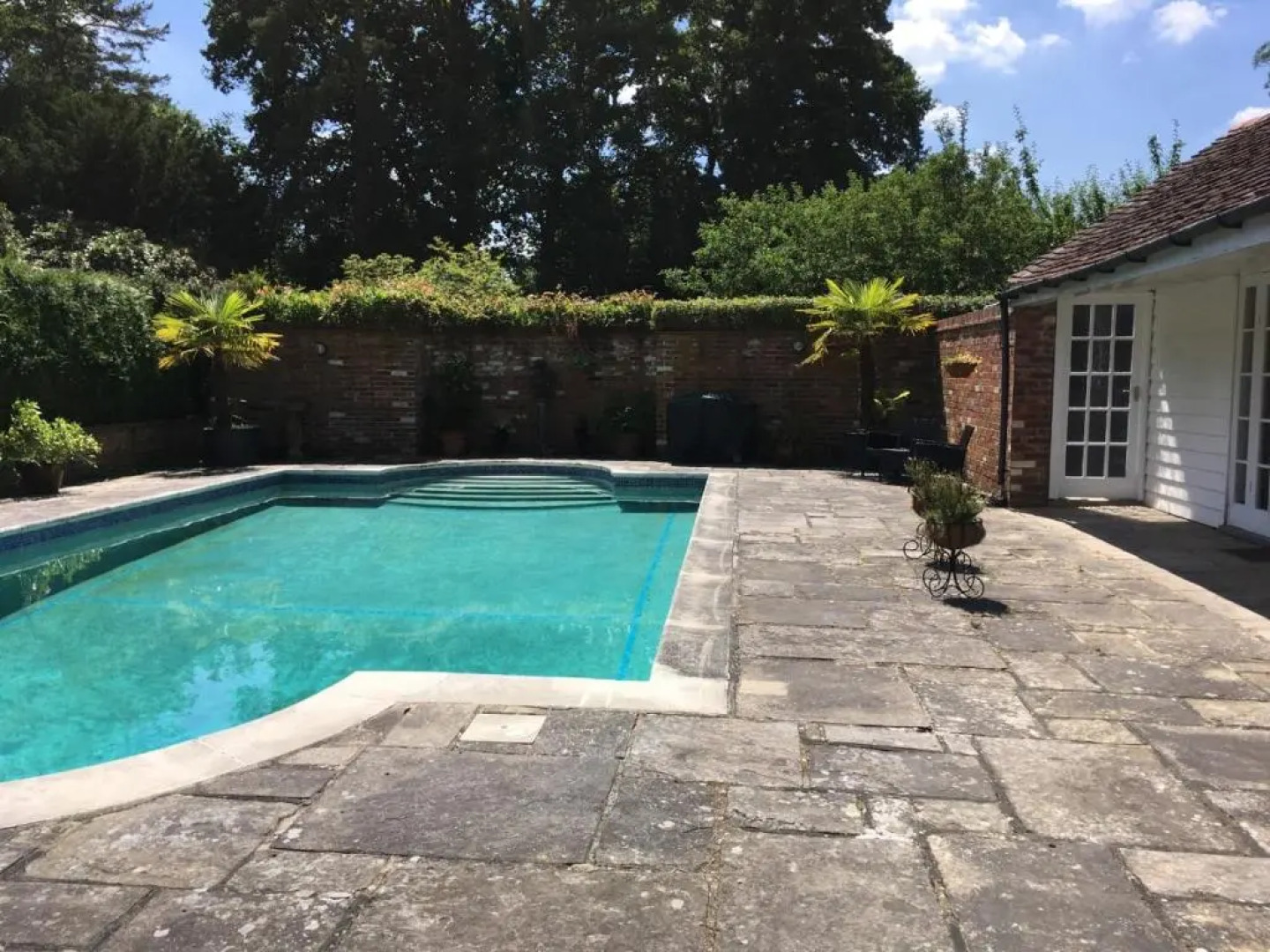 The Garth Guest Suite Studio Cottage