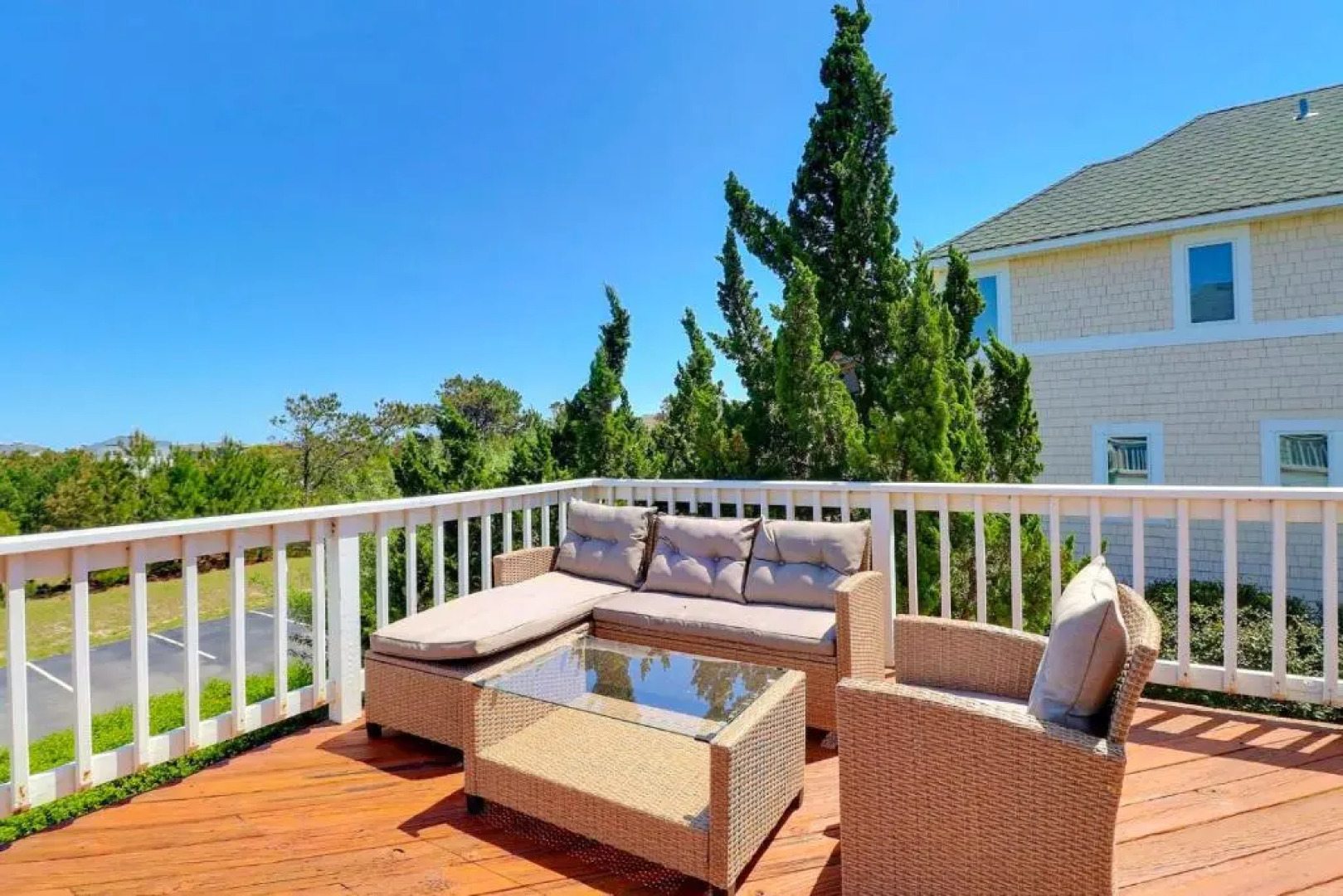 1472 Drifting Sands 3 Min Drive to Beach