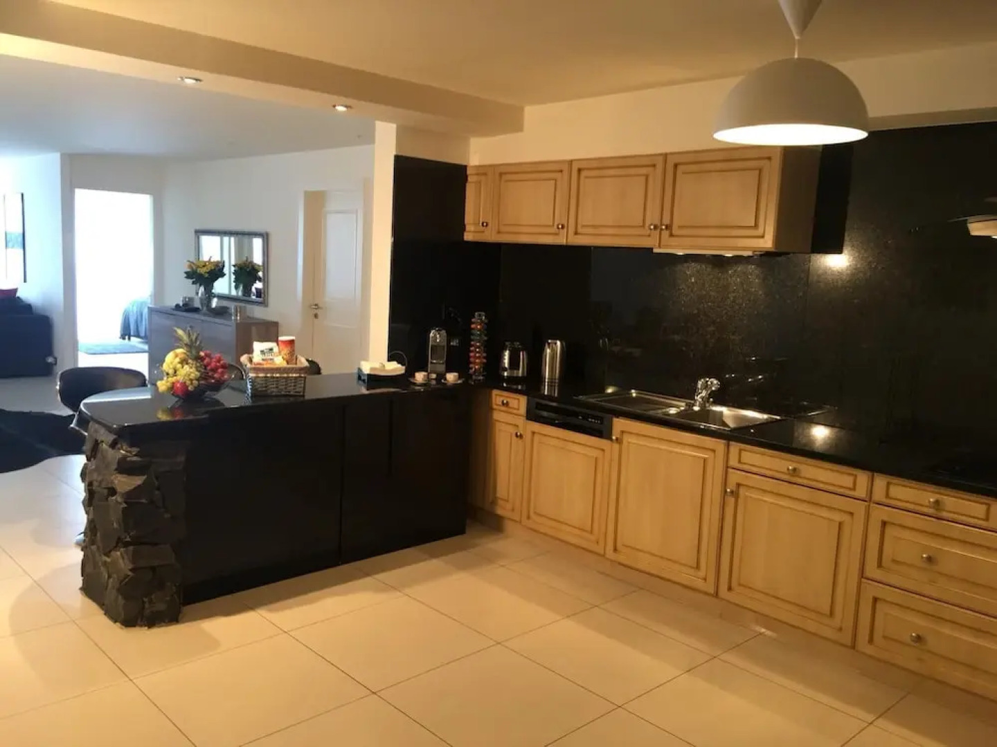 citycentre lake view apartment