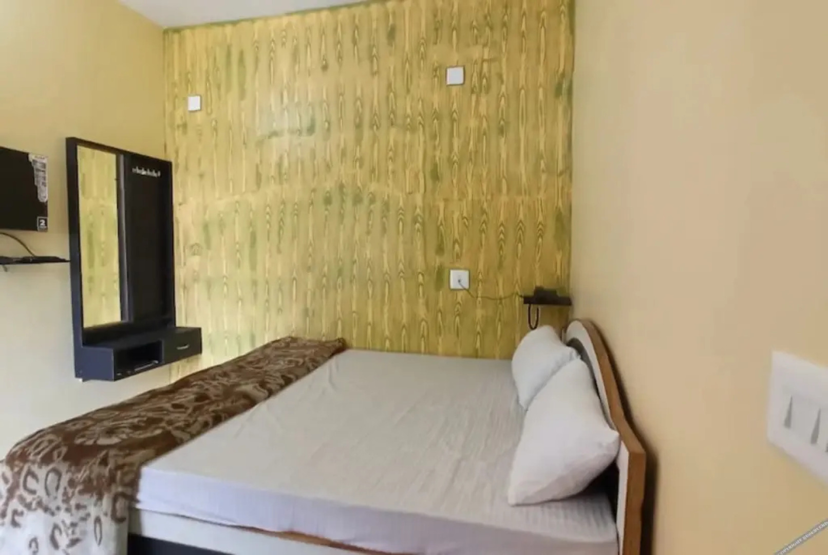 Anand Lok Vatika Rajgir by Goroomgo