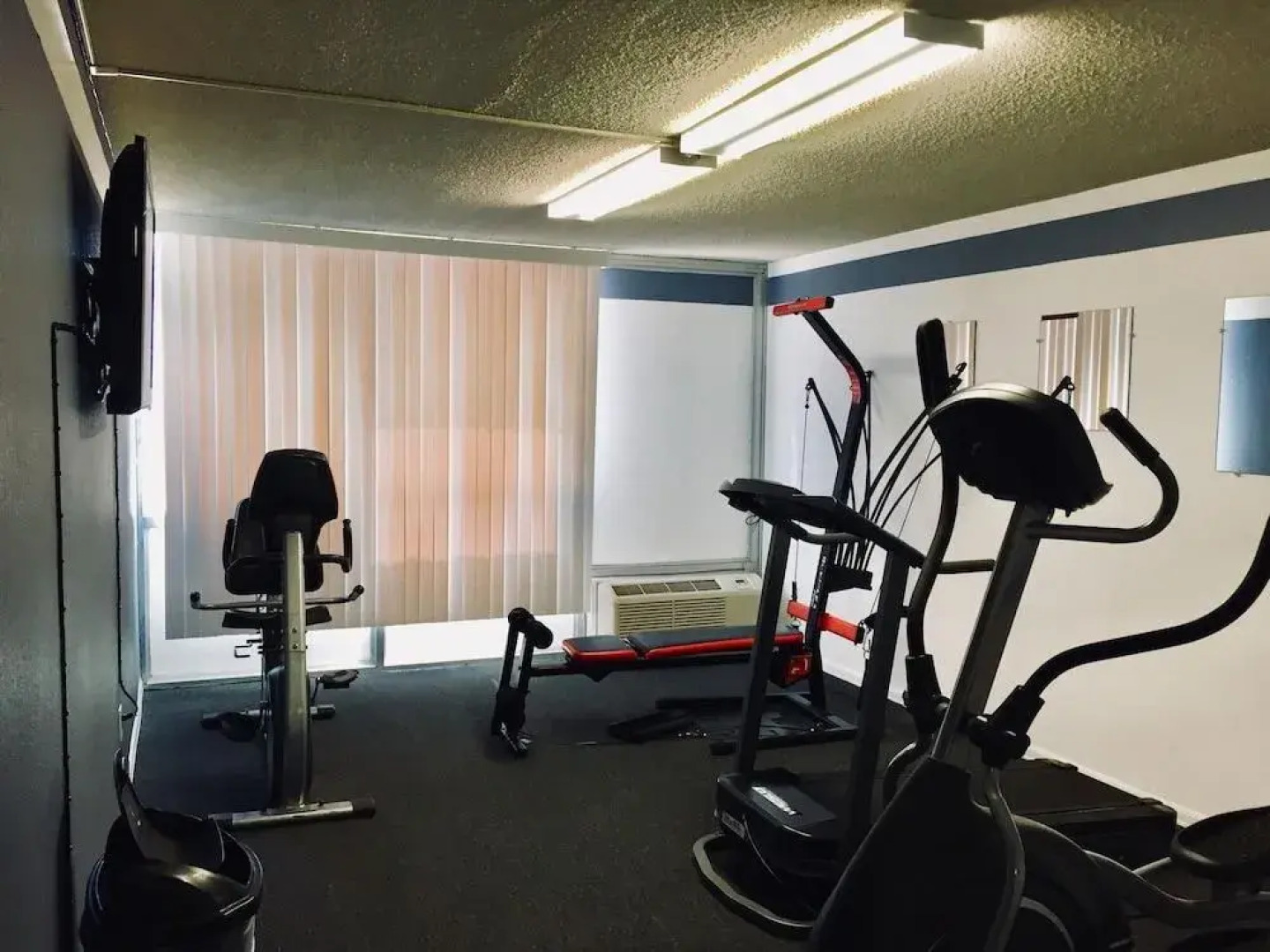 Americas Best Value Inn/brentwood Inn & Garden