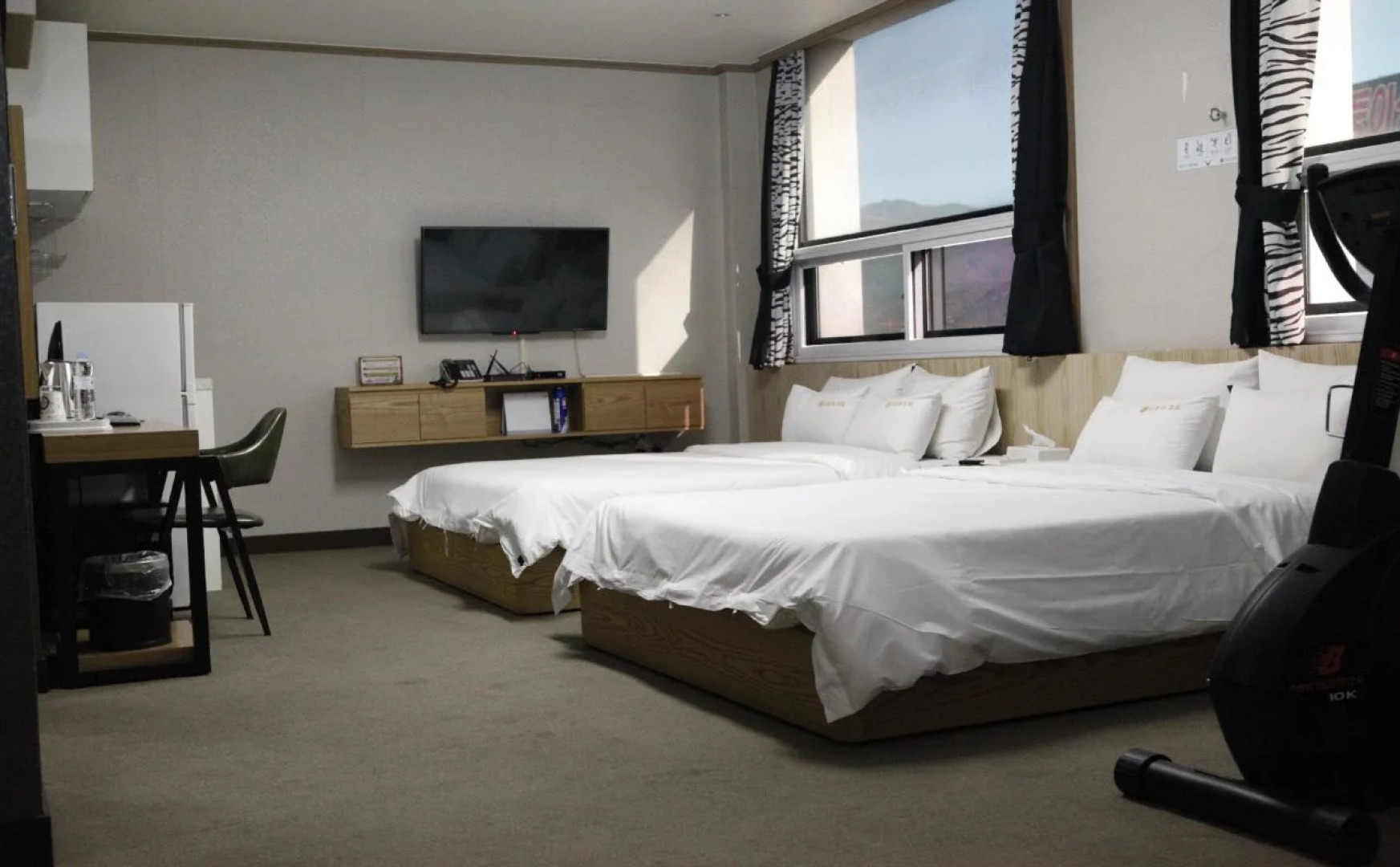 Gukje Business Hotel