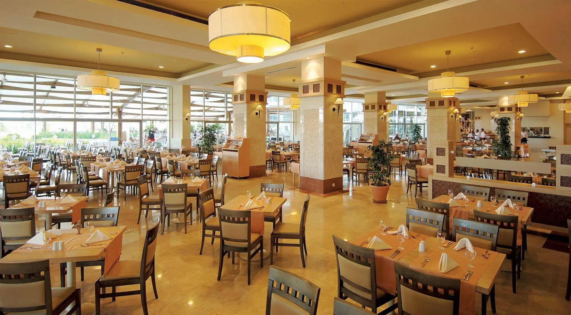 Отель Miracle Resort - All Inclusive