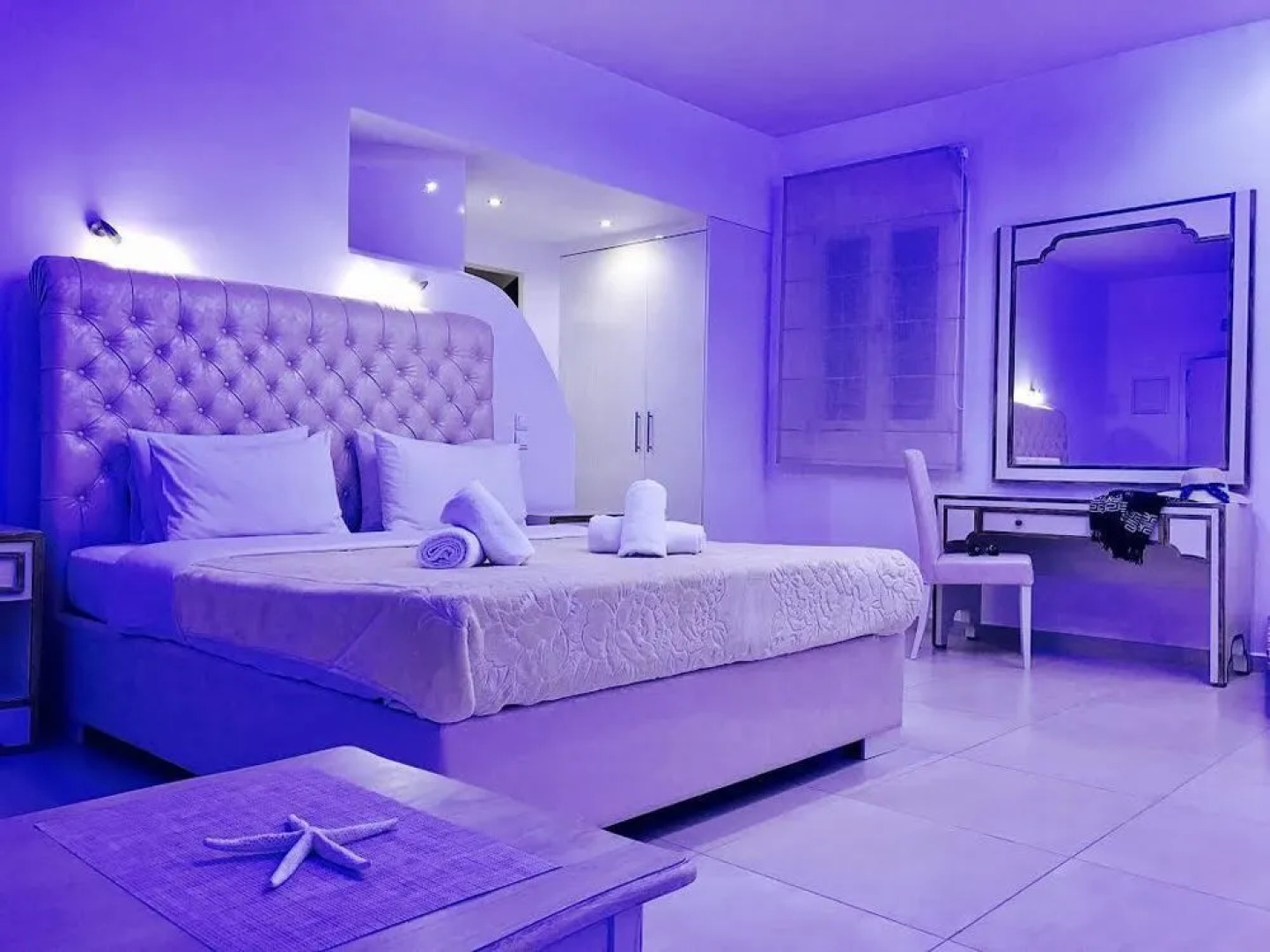 Queen Boutique Suites